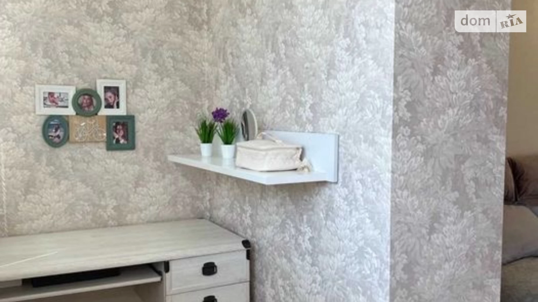 Продается 2-комнатная квартира 72.8 кв. м в, цена: 51999 $ - фото 2
