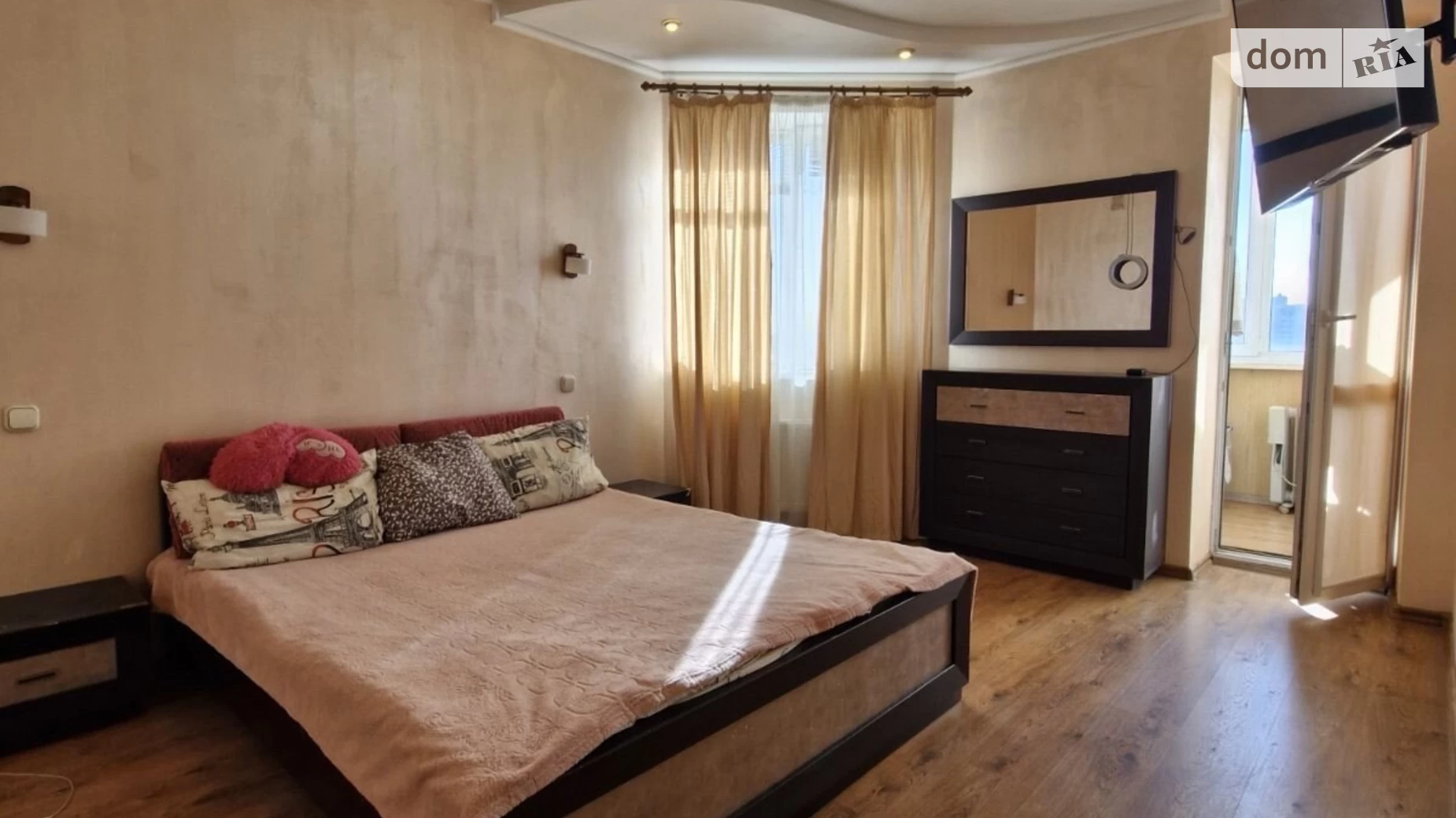 Продается 3-комнатная квартира 105.4 кв. м в Броварах, ул. Михаила Грушевского, 21 - фото 2