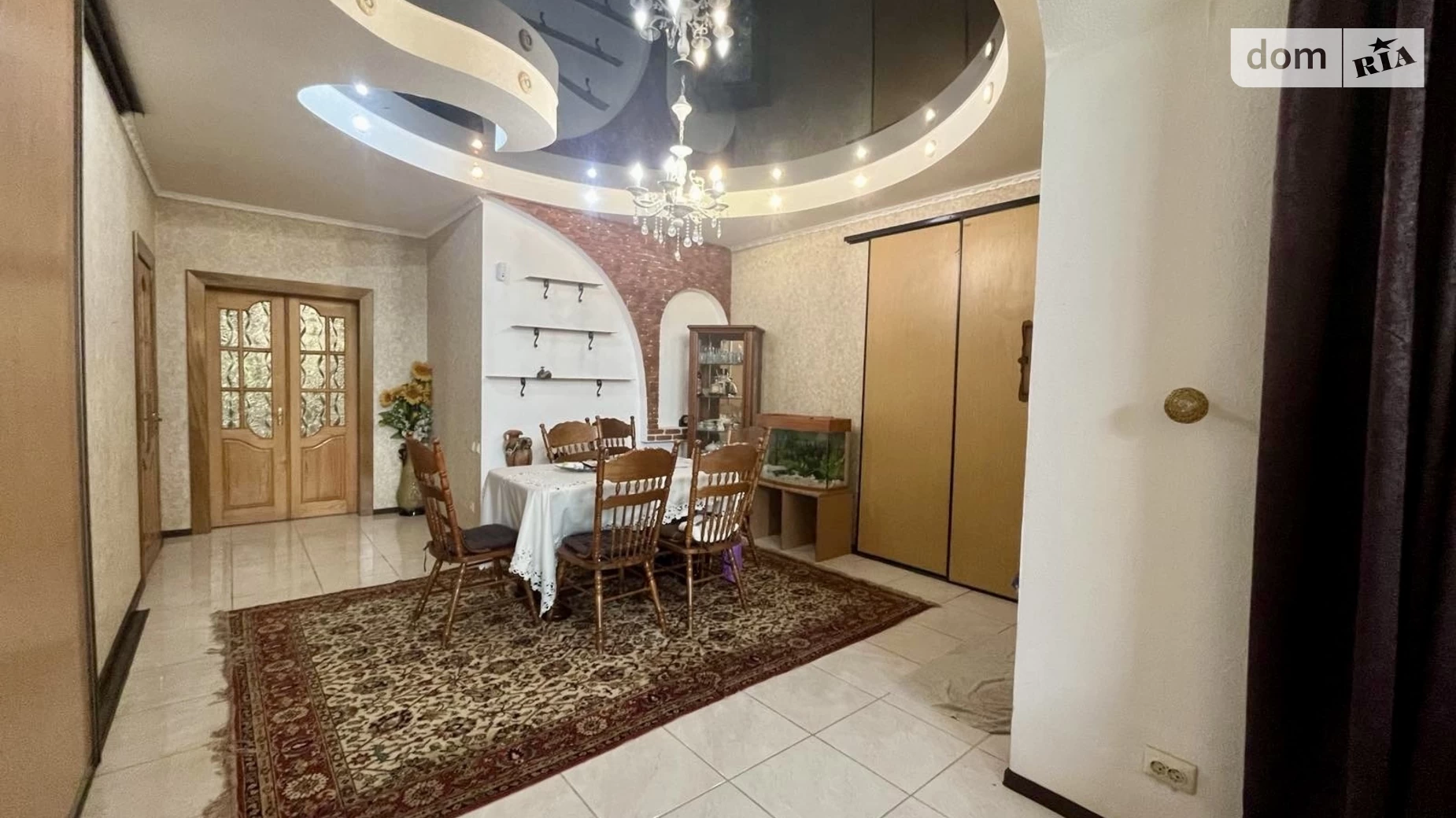 Продається будинок 2 поверховий 250 кв. м з каміном, цена: 200000 € - фото 2