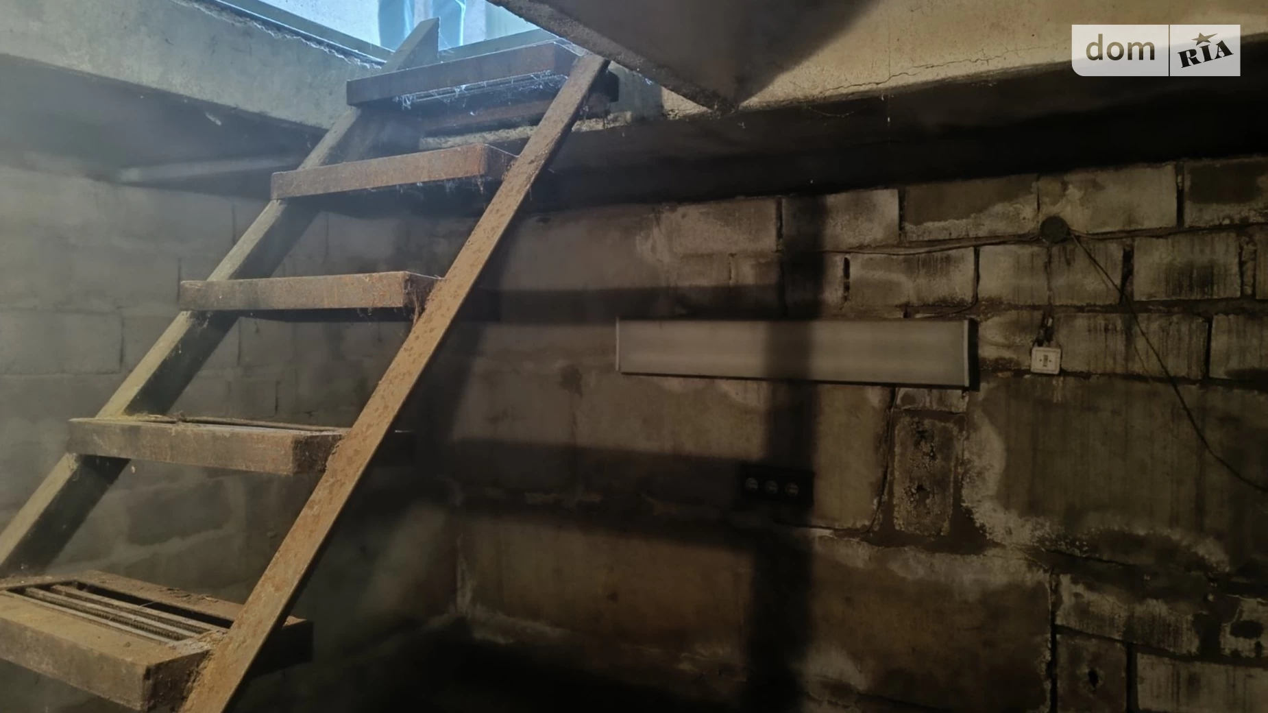 Продается отдельно стоящий гараж под легковое авто на 37.9 кв. м, цена: 6750 $ - фото 4