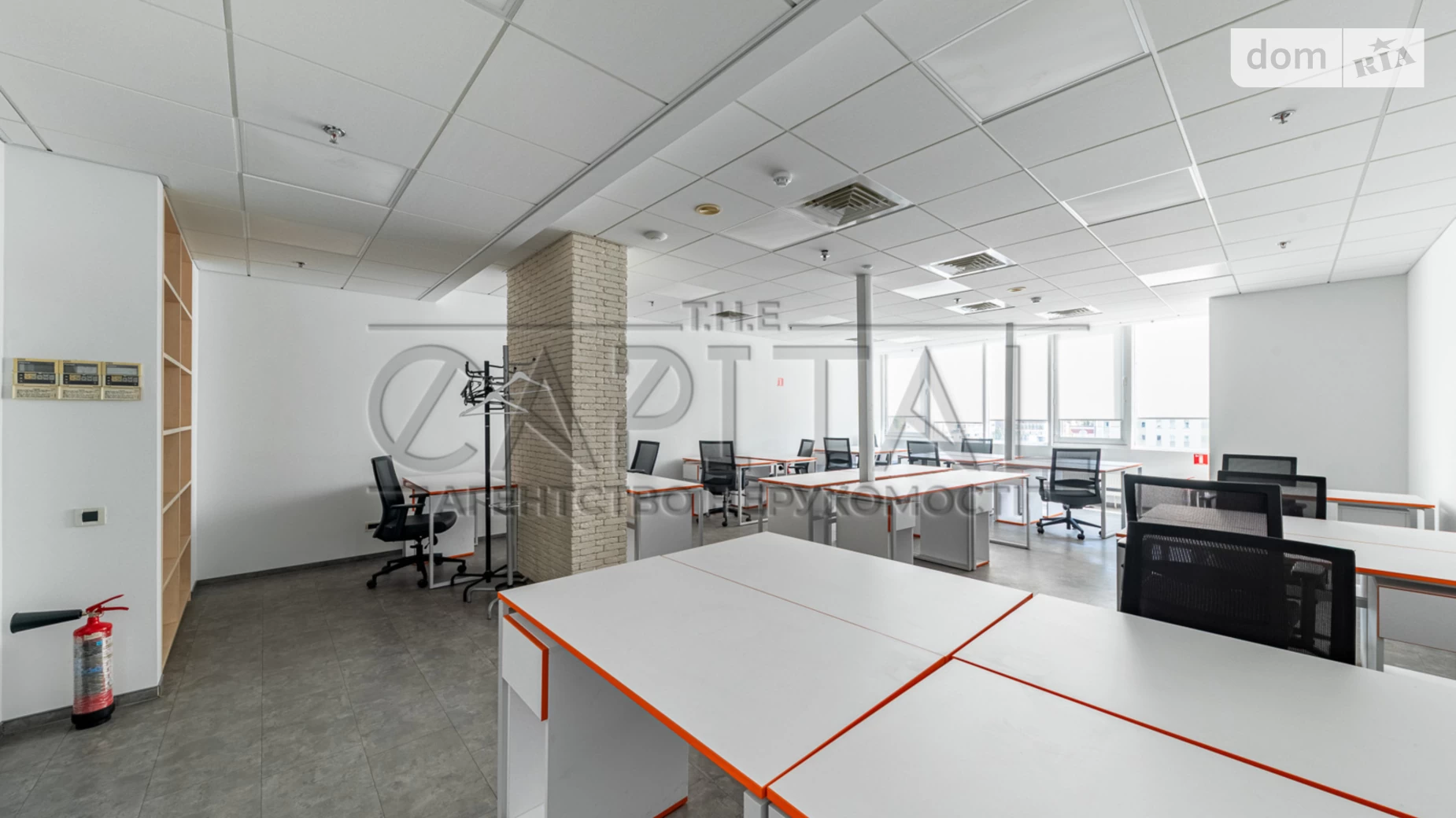 Сдается в аренду офис 556 кв. м в бизнес-центре, цена: 6700 $ - фото 2