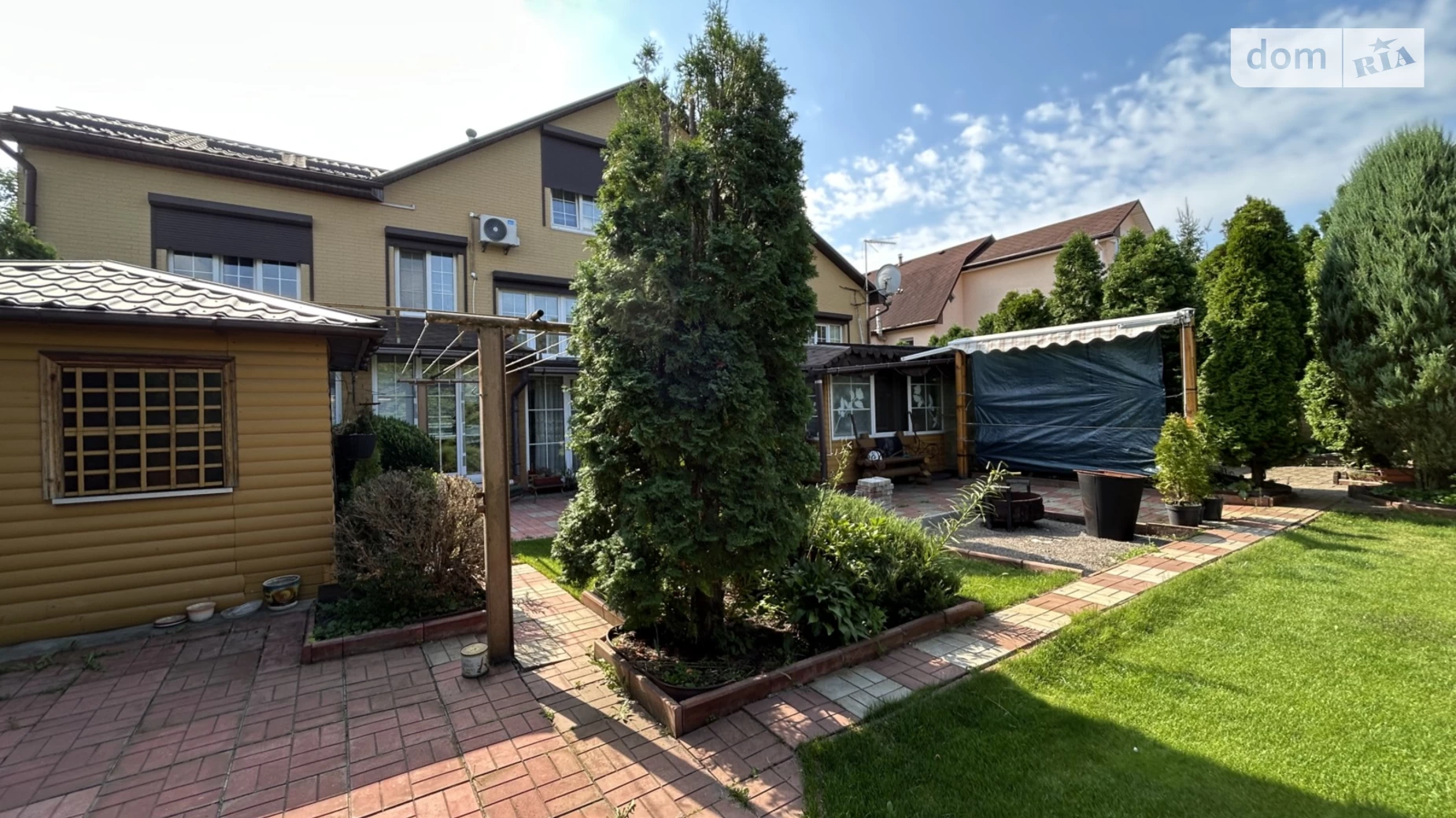 Продается дом на 3 этажа 397 кв. м с террасой, цена: 250000 $ - фото 2
