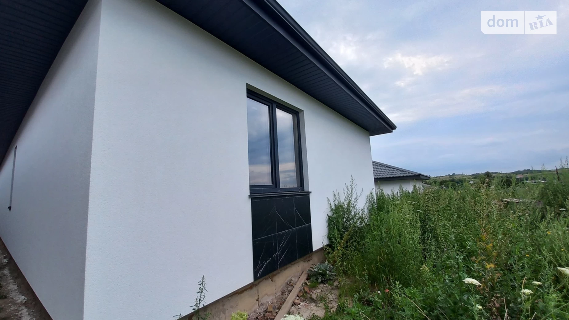 Продается одноэтажный дом 100 кв. м с гаражом, цена: 94000 $ - фото 2