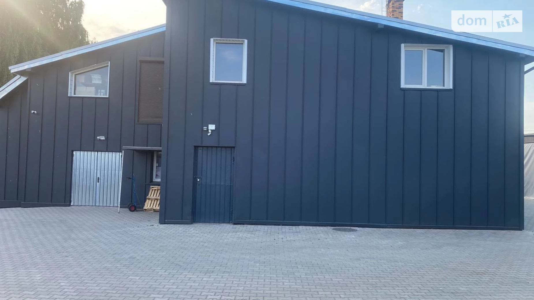 Продается объект сферы услуг 1100 кв. м в 2-этажном здании, цена: 600000 $ - фото 5