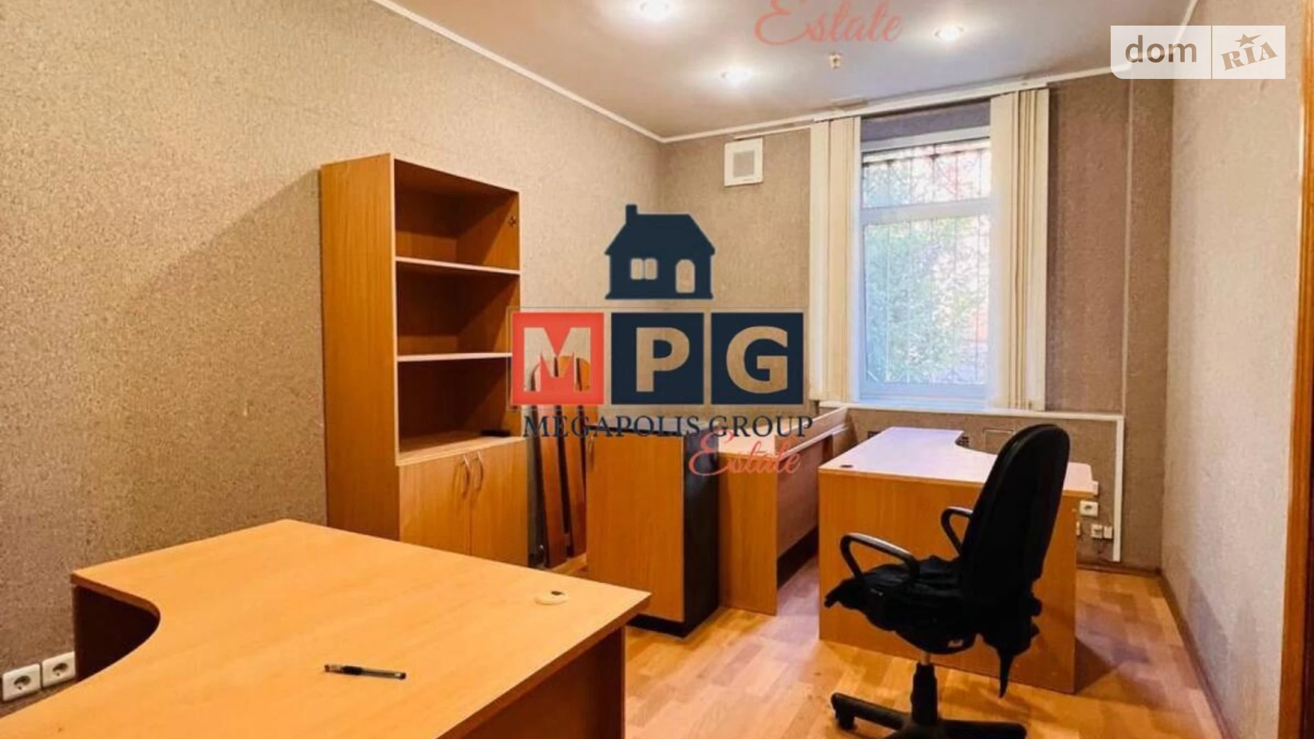 Сдается в аренду офис 156.8 кв. м в бизнес-центре, цена: 25000 грн - фото 2