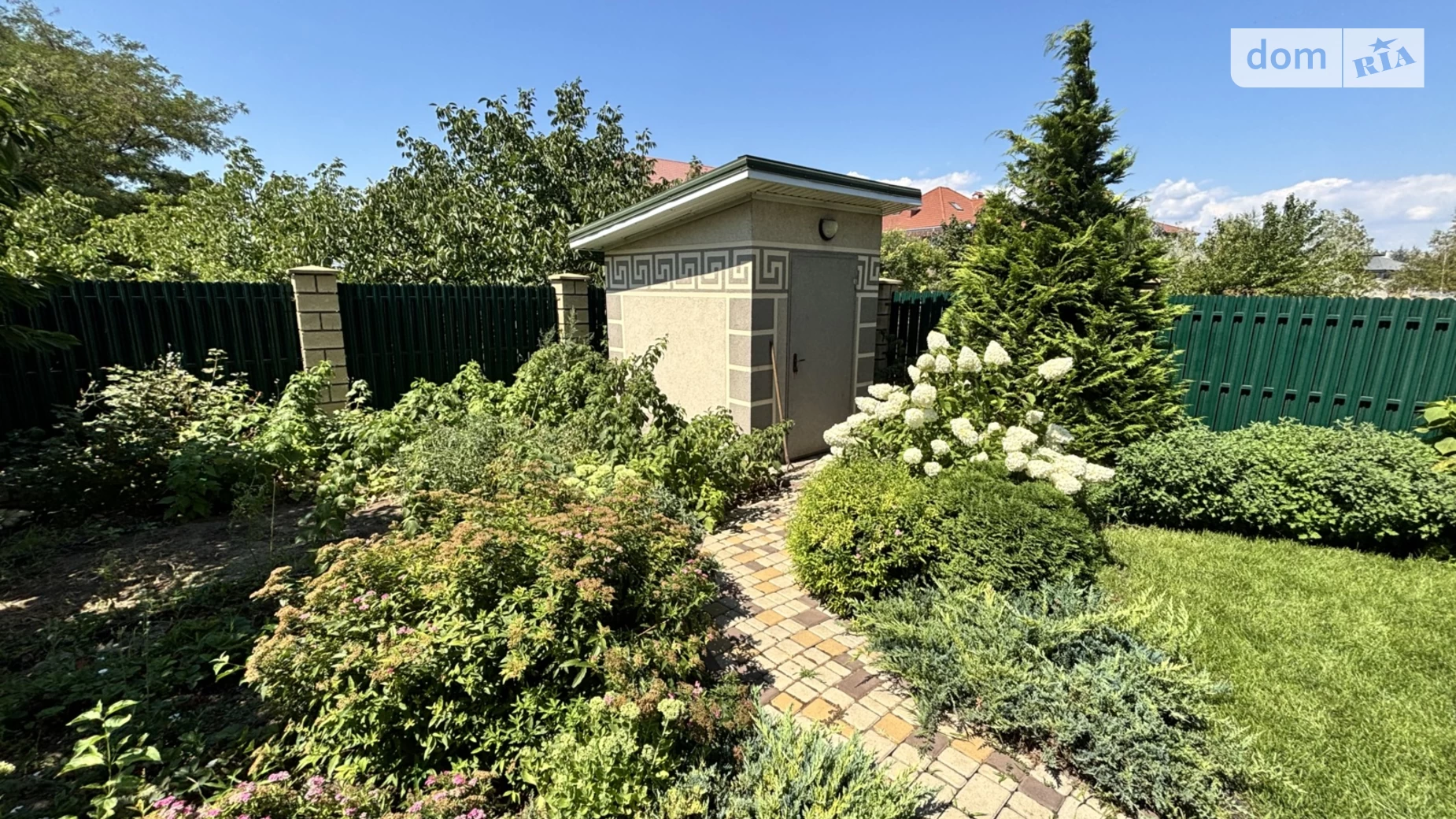 Продается дом на 2 этажа 130 кв. м с садом, цена: 175000 $ - фото 3