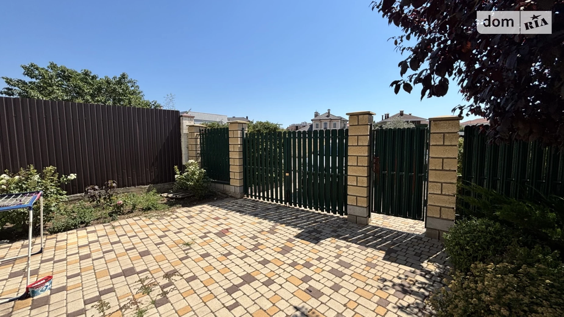 Продается дом на 2 этажа 130 кв. м с садом, цена: 175000 $ - фото 4