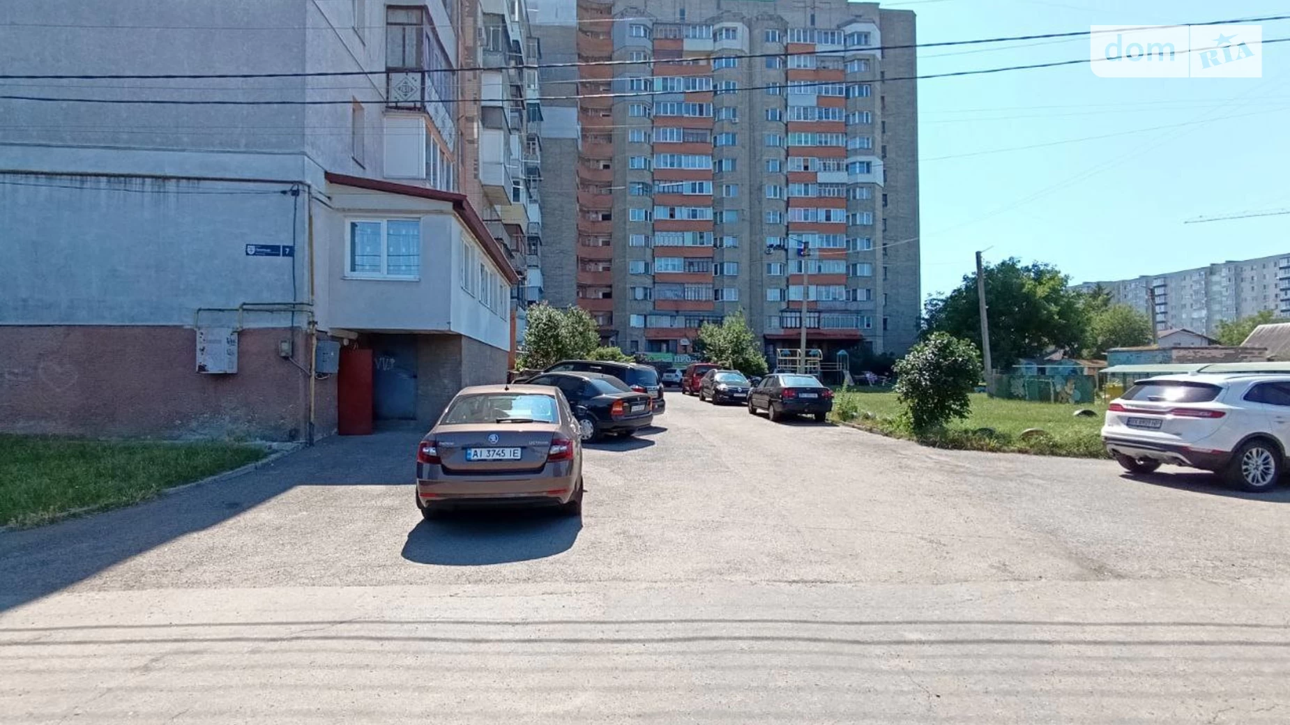 Продается 3-комнатная квартира 92.1 кв. м в Хмельницком, ул. Пилотская, 7 - фото 2