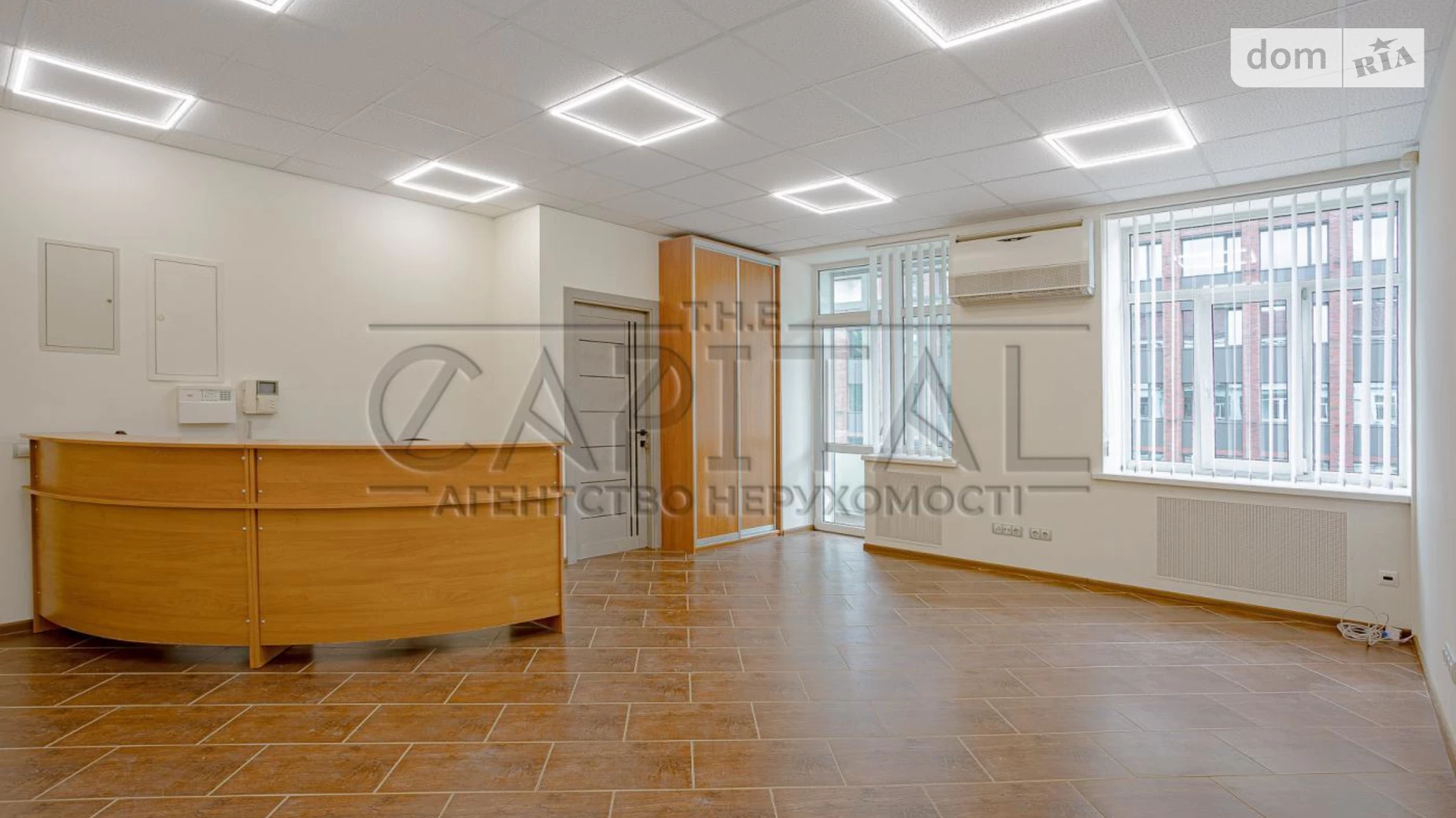 Сдается в аренду офис 130 кв. м в бизнес-центре, цена: 1500 $ - фото 2