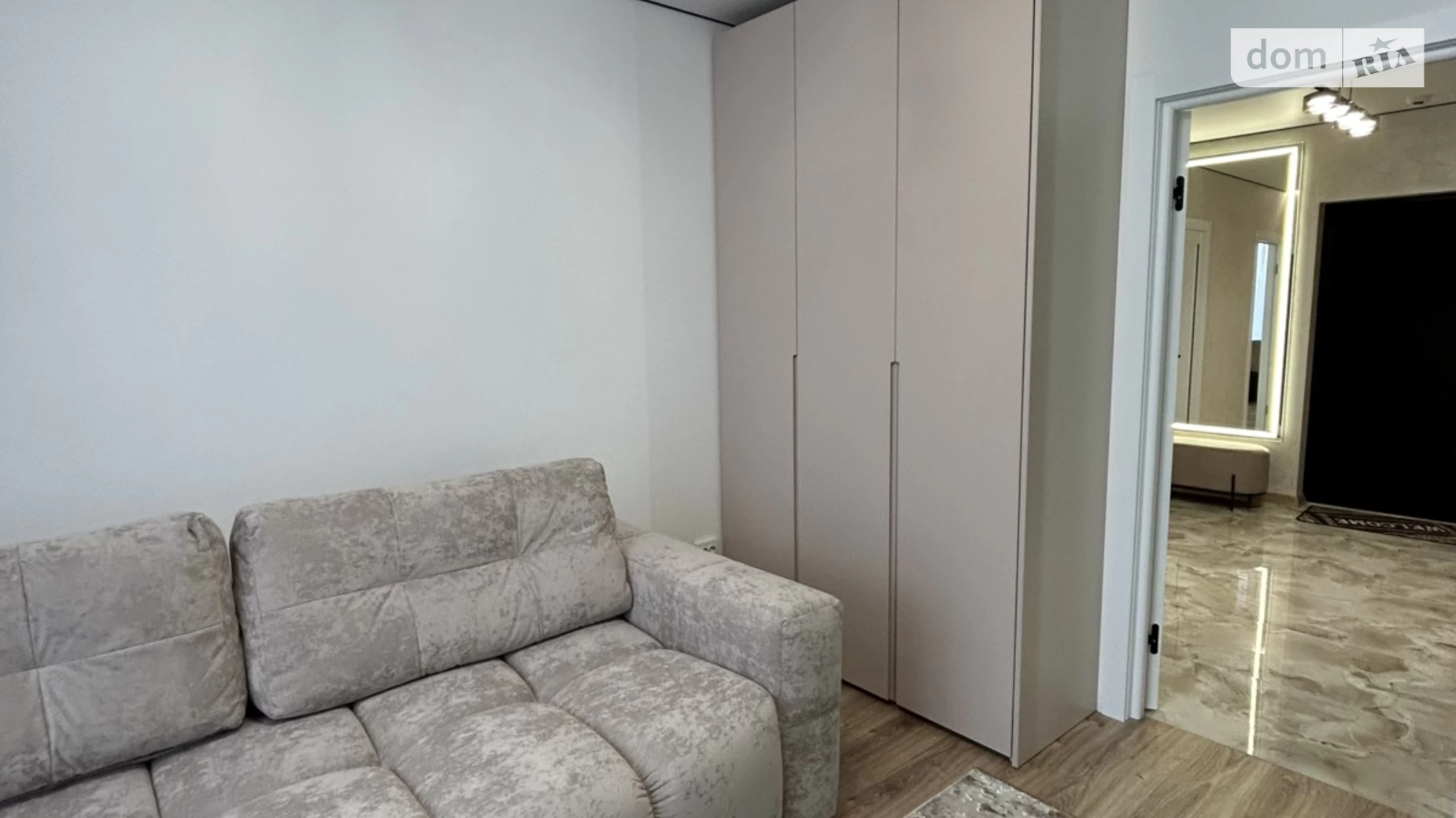 Продается 2-комнатная квартира 63 кв. м в Ивано-Франковске, бул. Южный - фото 3