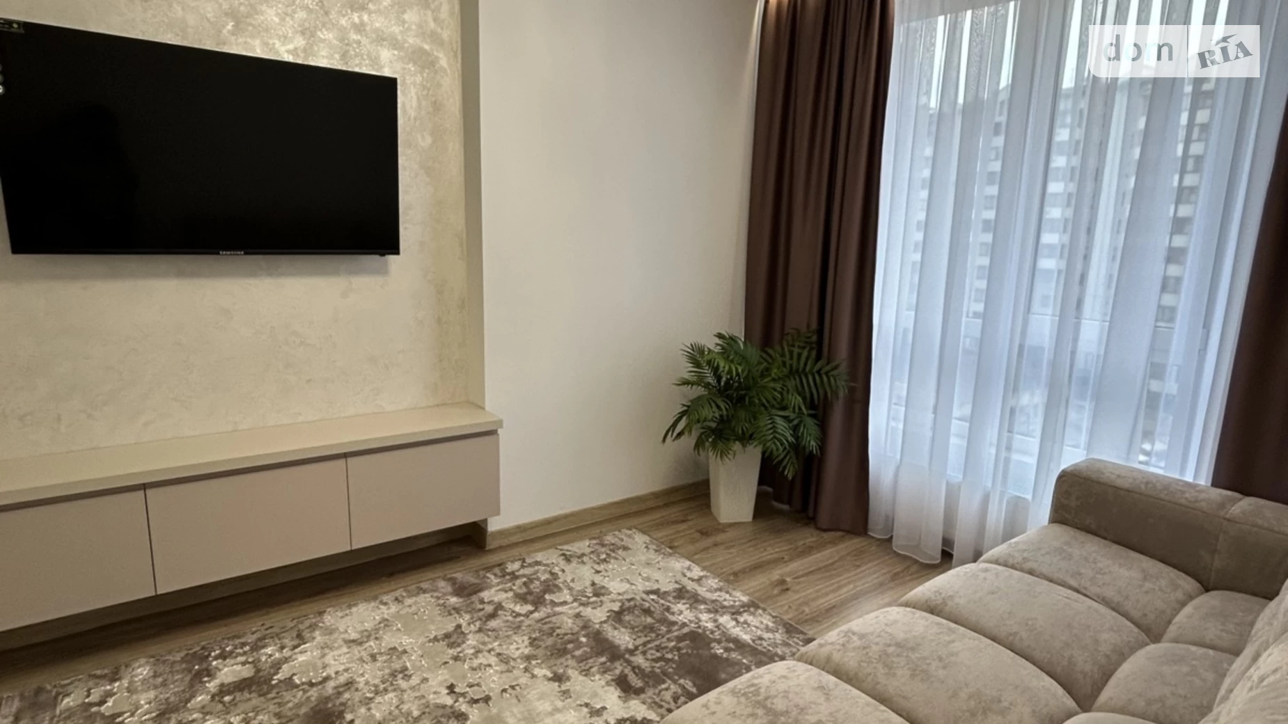 Продается 2-комнатная квартира 63 кв. м в Ивано-Франковске, бул. Южный - фото 2