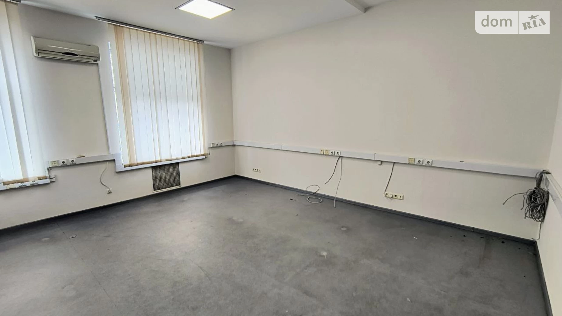 Сдается в аренду офис 63 кв. м в бизнес-центре, цена: 370 грн - фото 4
