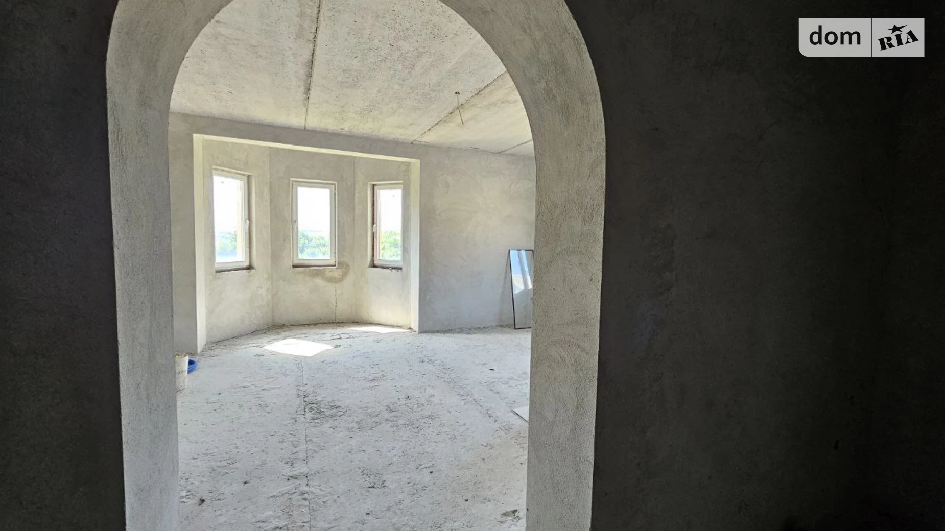 Продается дом на 2 этажа 268.4 кв. м с гаражом, цена: 140000 $ - фото 2
