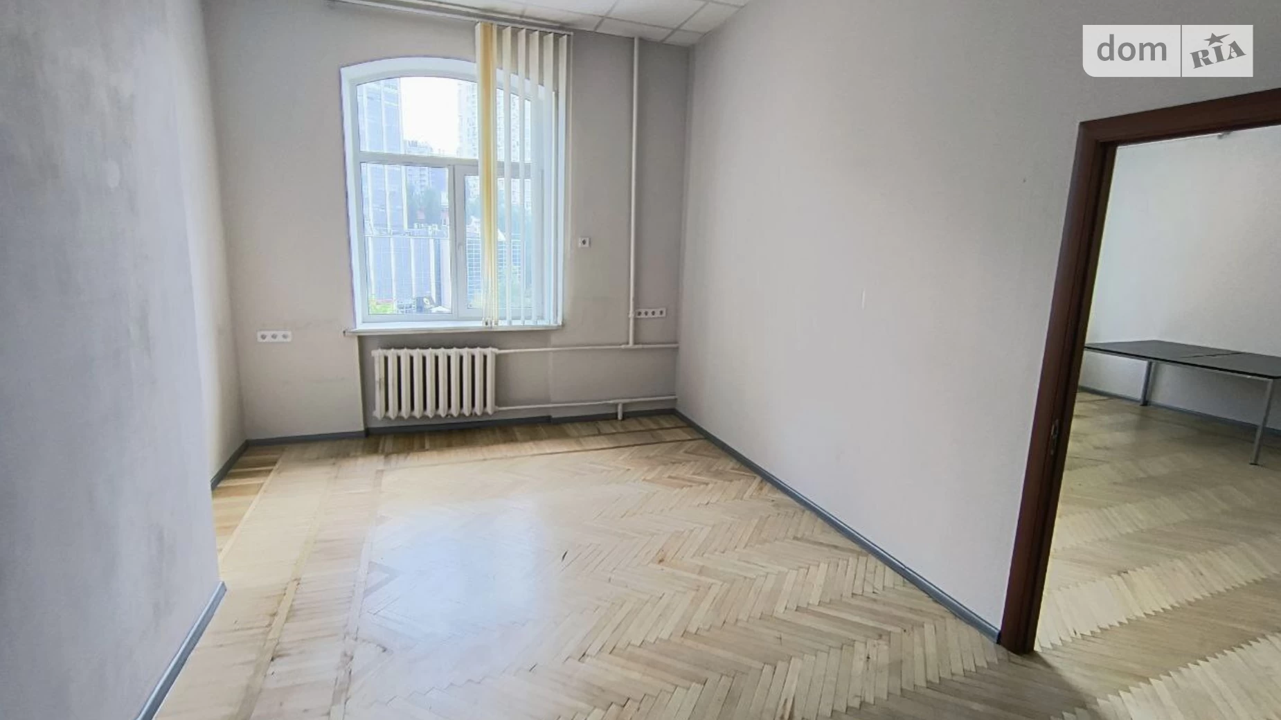 Сдается в аренду офис 54 кв. м в бизнес-центре, цена: 19980 грн - фото 2
