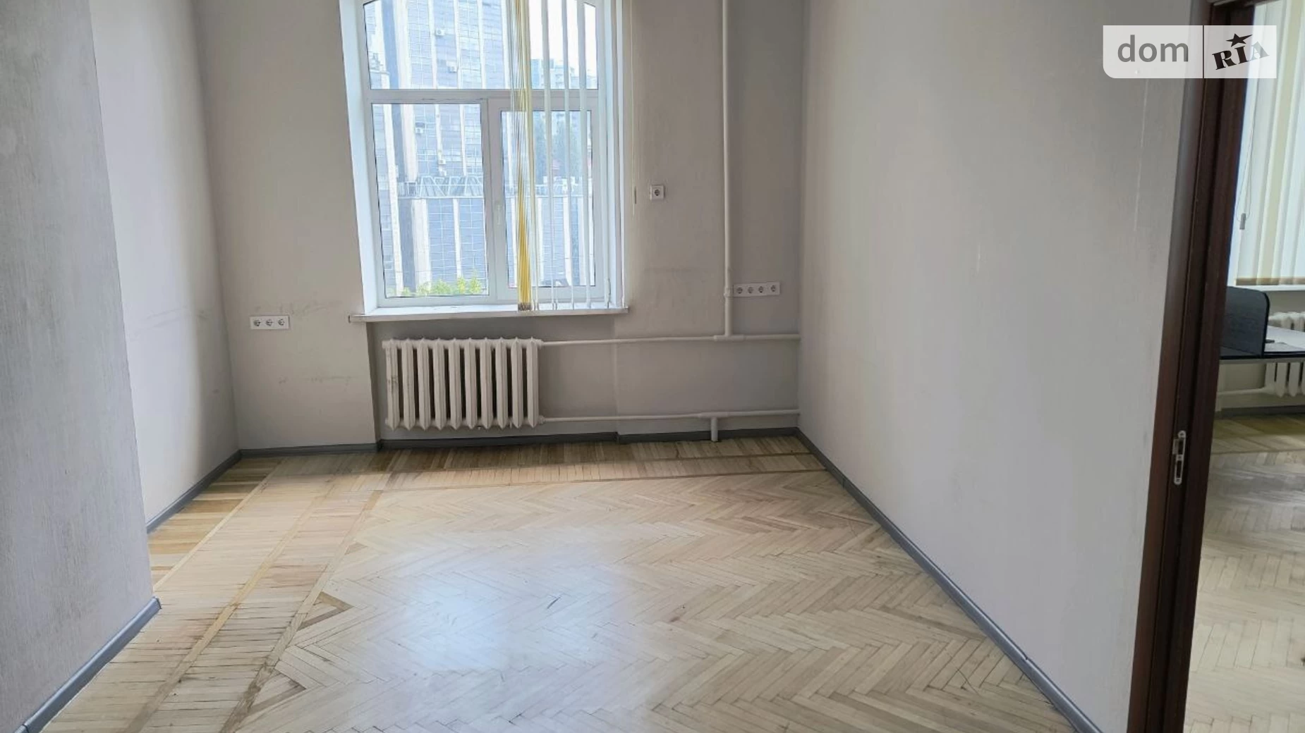 Сдается в аренду офис 54 кв. м в бизнес-центре, цена: 19980 грн - фото 4