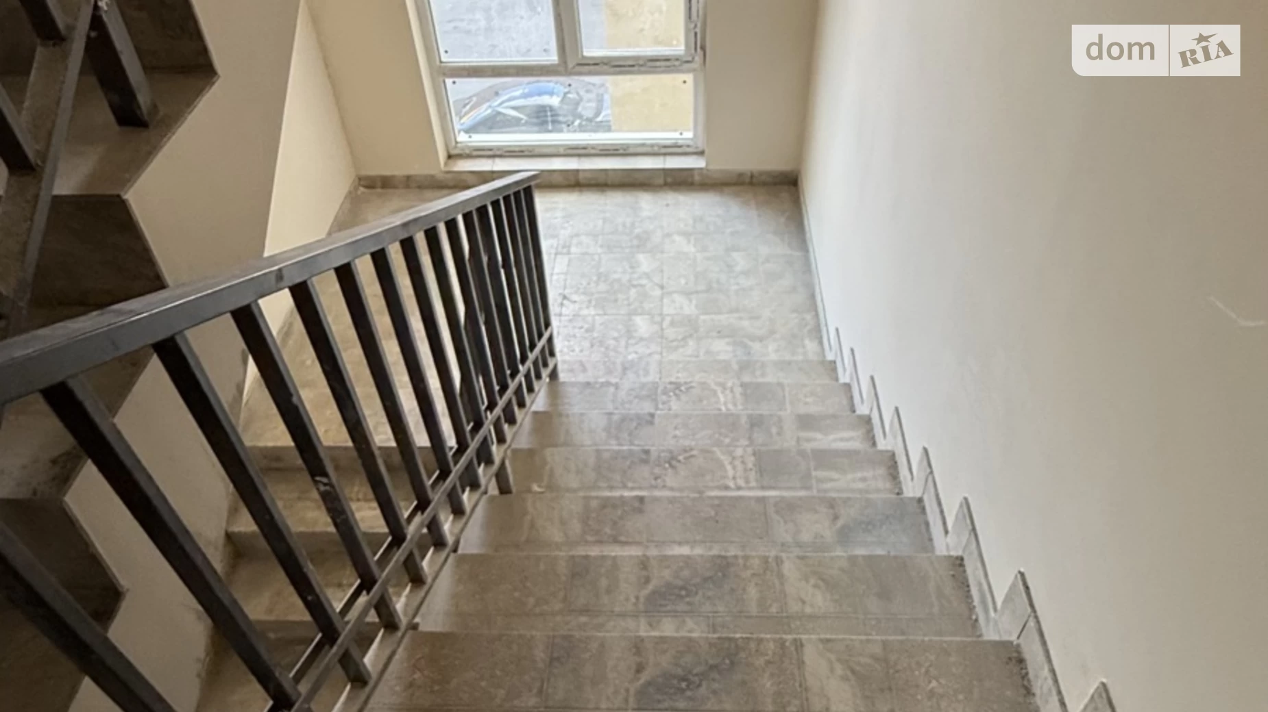 Продается 2-комнатная квартира 59 кв. м в Черновцах, ул. Украинская, 44А - фото 3