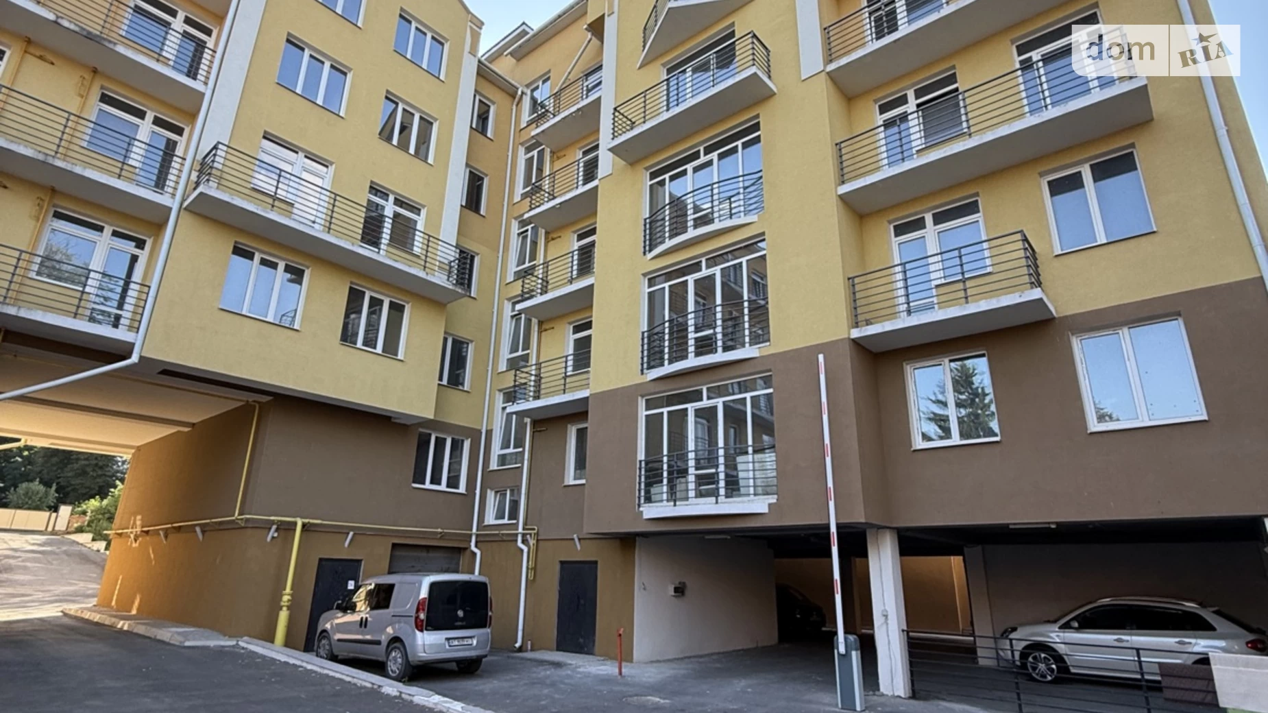 Продается 2-комнатная квартира 59 кв. м в Черновцах, ул. Украинская, 44А - фото 2