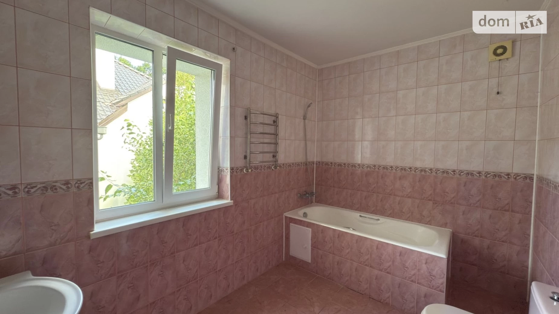 Продается дом на 2 этажа 174.9 кв. м с садом, цена: 220000 $ - фото 3