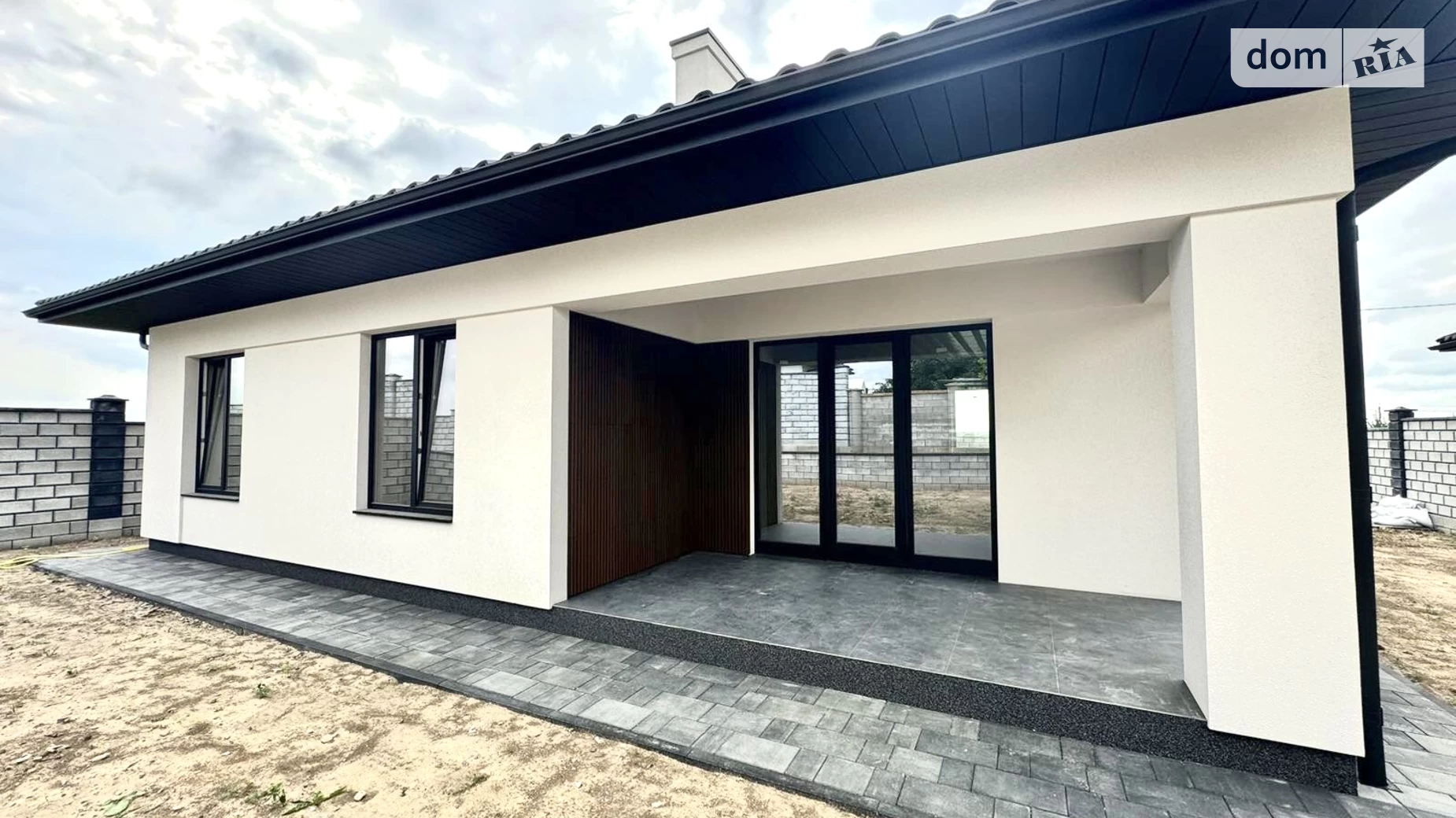 Продается одноэтажный дом 120 кв. м с камином, цена: 170000 $ - фото 2