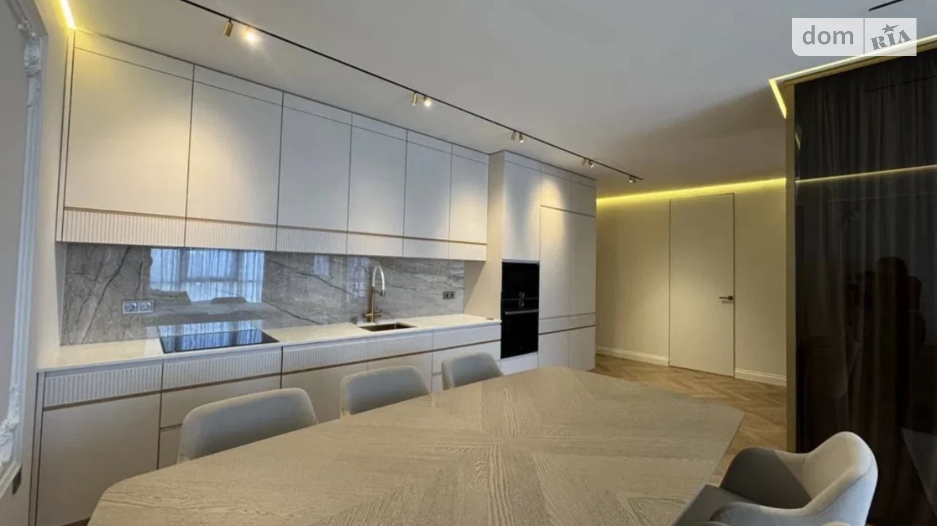 Продается 2-комнатная квартира 97 кв. м в Ужгороде, ул. Николая Бобяка - фото 4