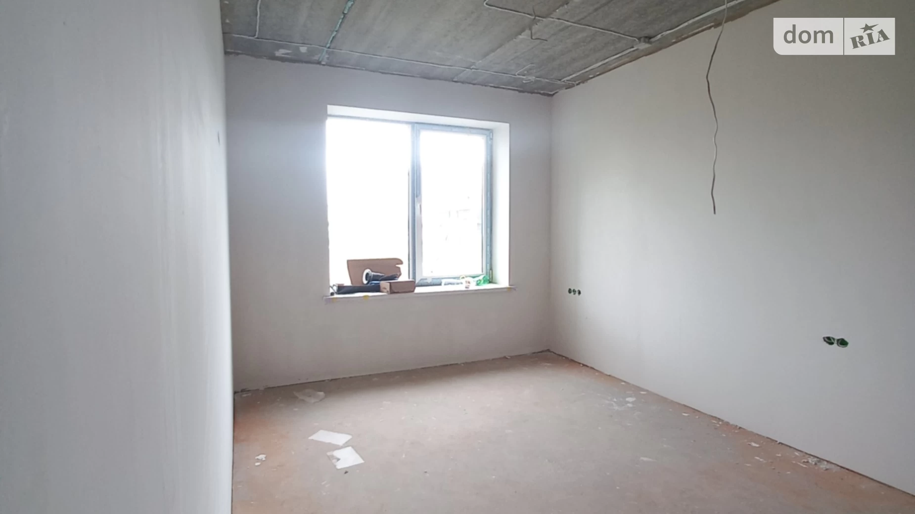 Продается 1-комнатная квартира 38 кв. м в Ровно, мас. Чаривный, 9 - фото 3