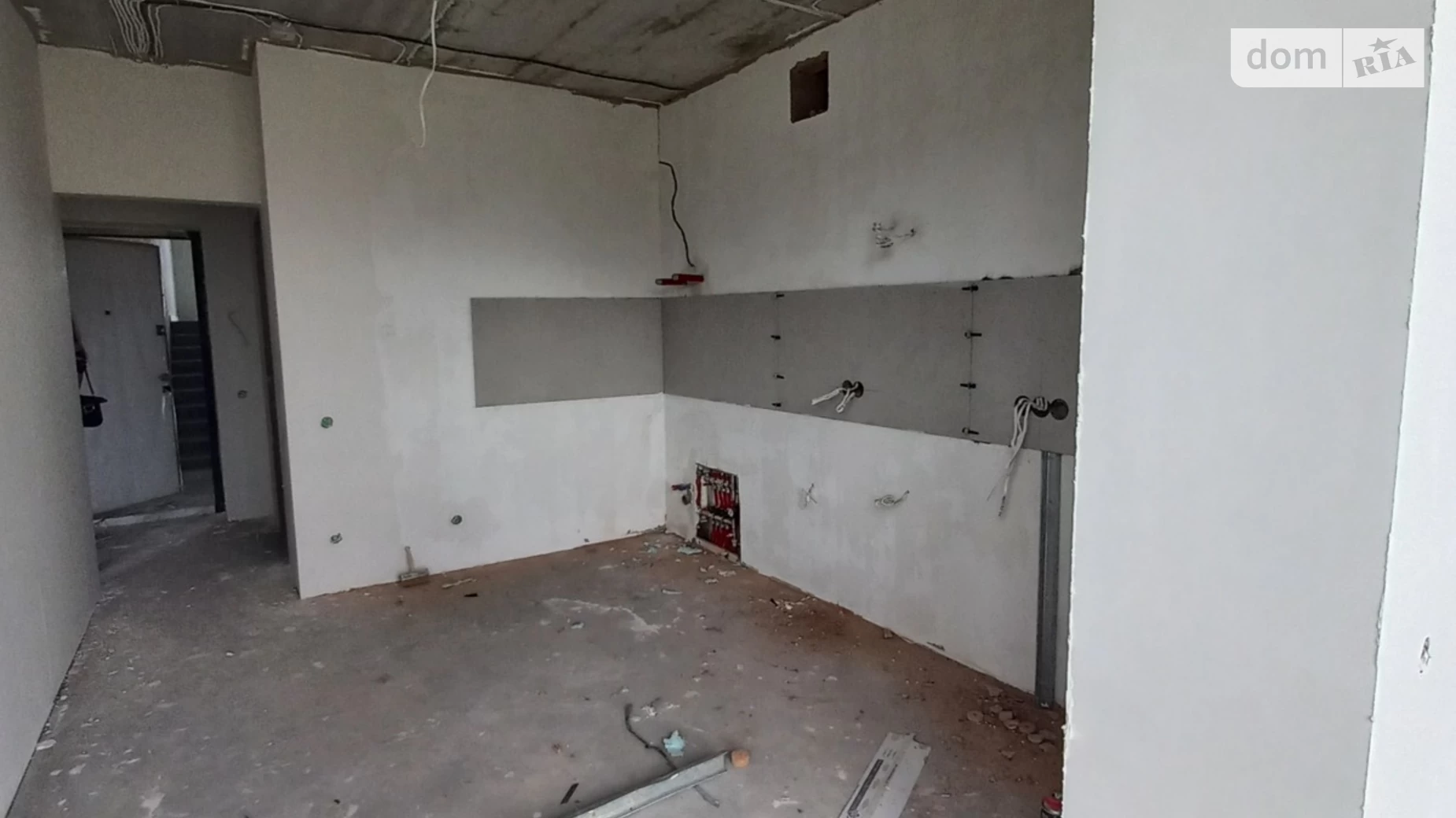 Продается 1-комнатная квартира 38 кв. м в Ровно, мас. Чаривный, 9 - фото 4