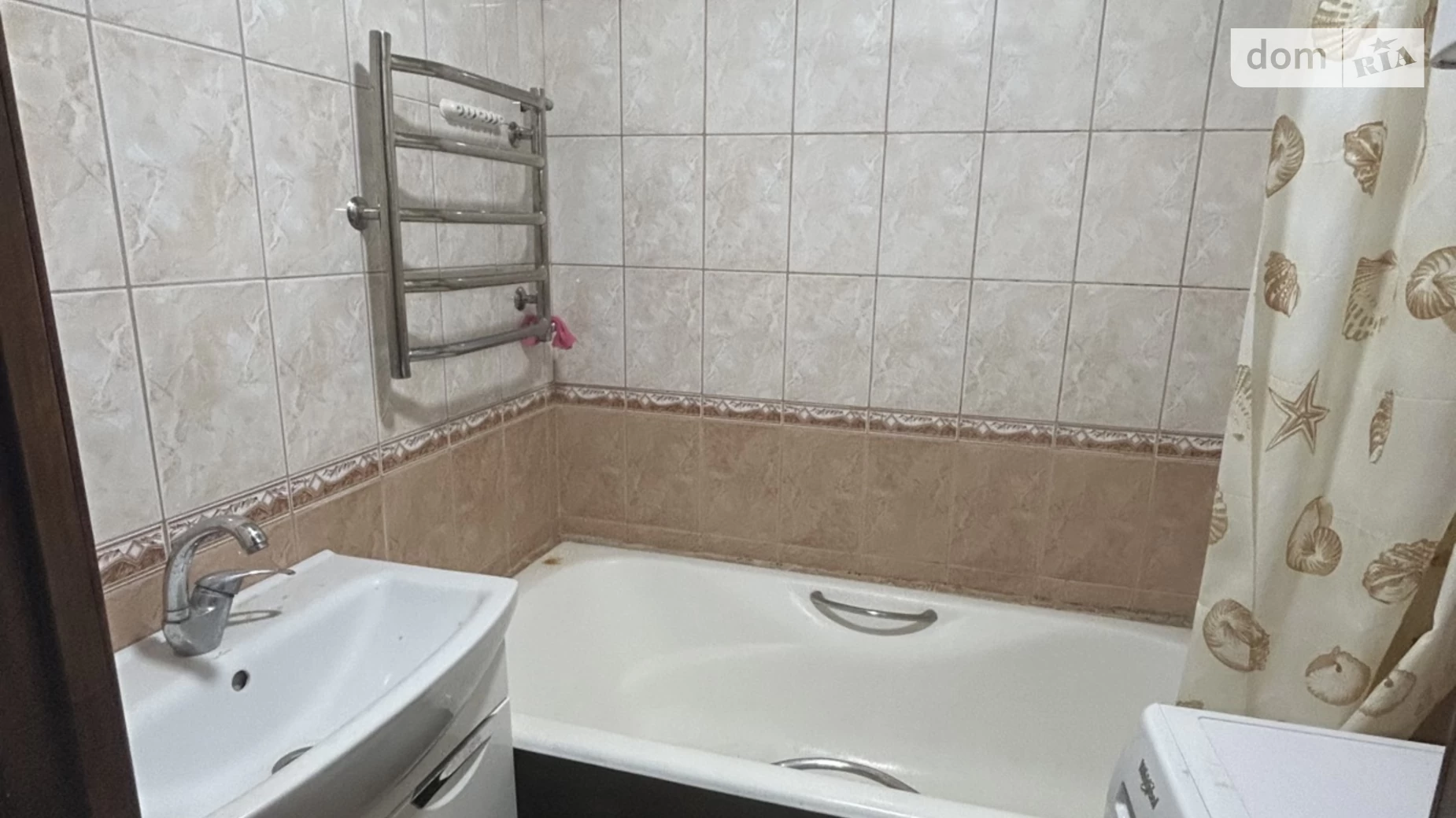 Продается 1-комнатная квартира 38 кв. м в Харькове, ул. Нескореных(Героев Труда), 43 - фото 2