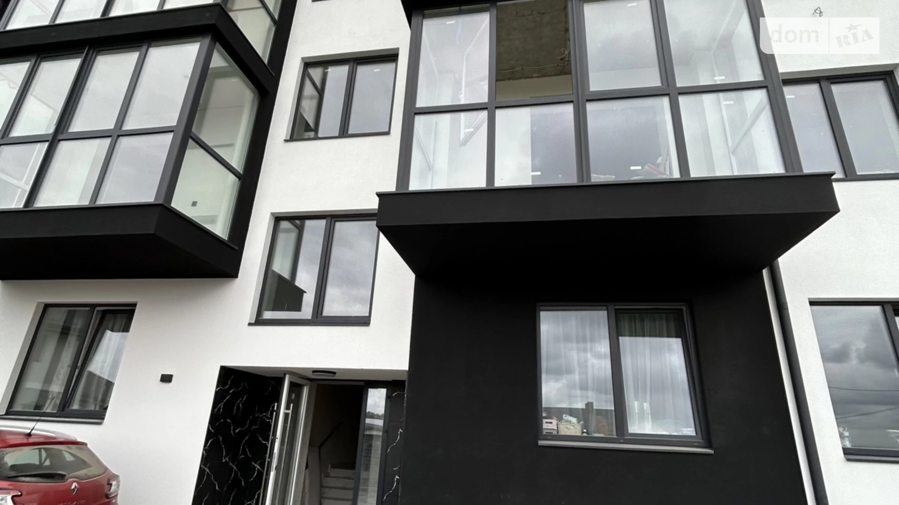 Продается 1-комнатная квартира 38 кв. м в Ровно, мас. Веснянковый - фото 4