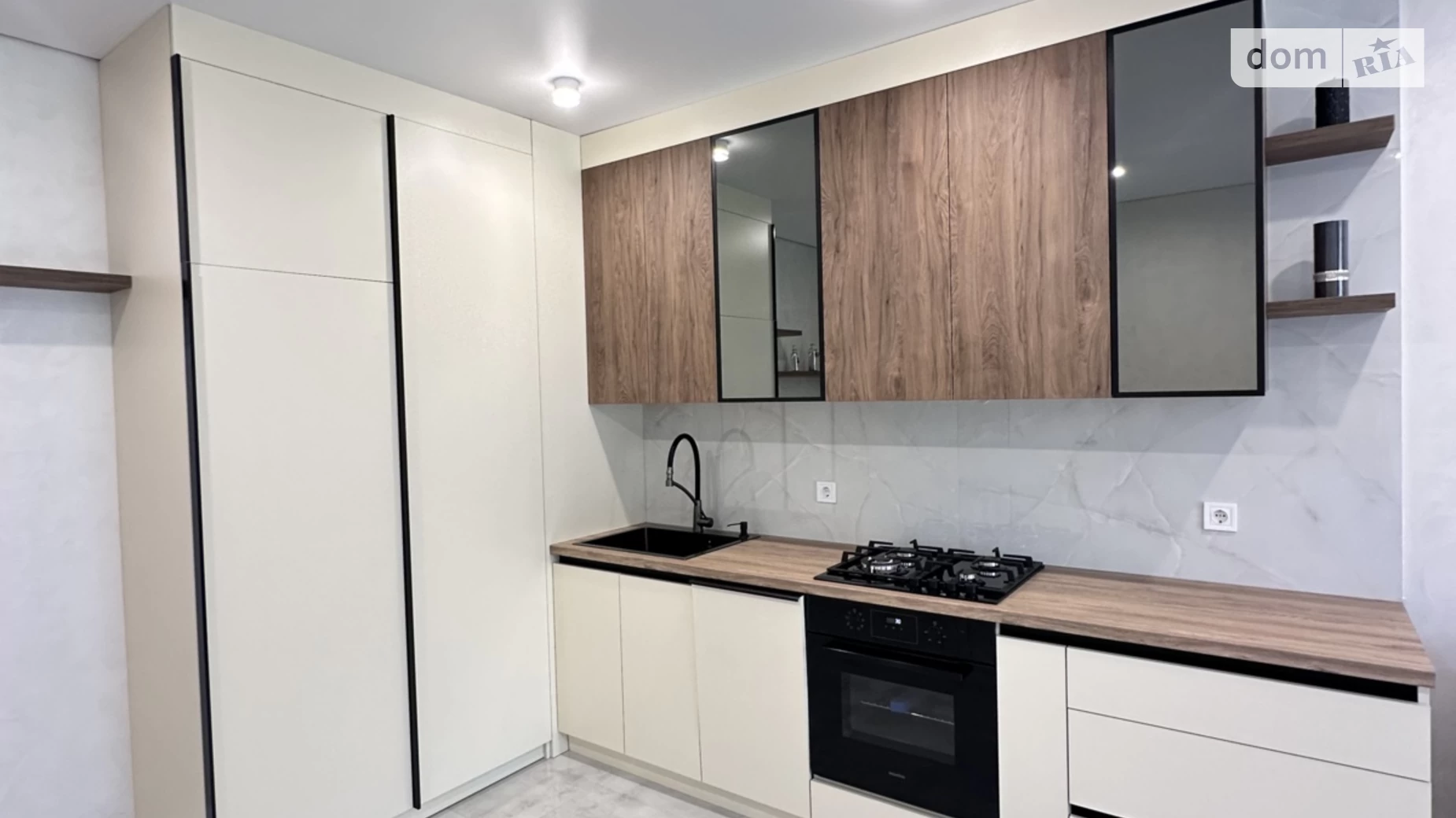 Продается 1-комнатная квартира 42 кв. м в Ровно, мас. Веснянковый, 20 - фото 3