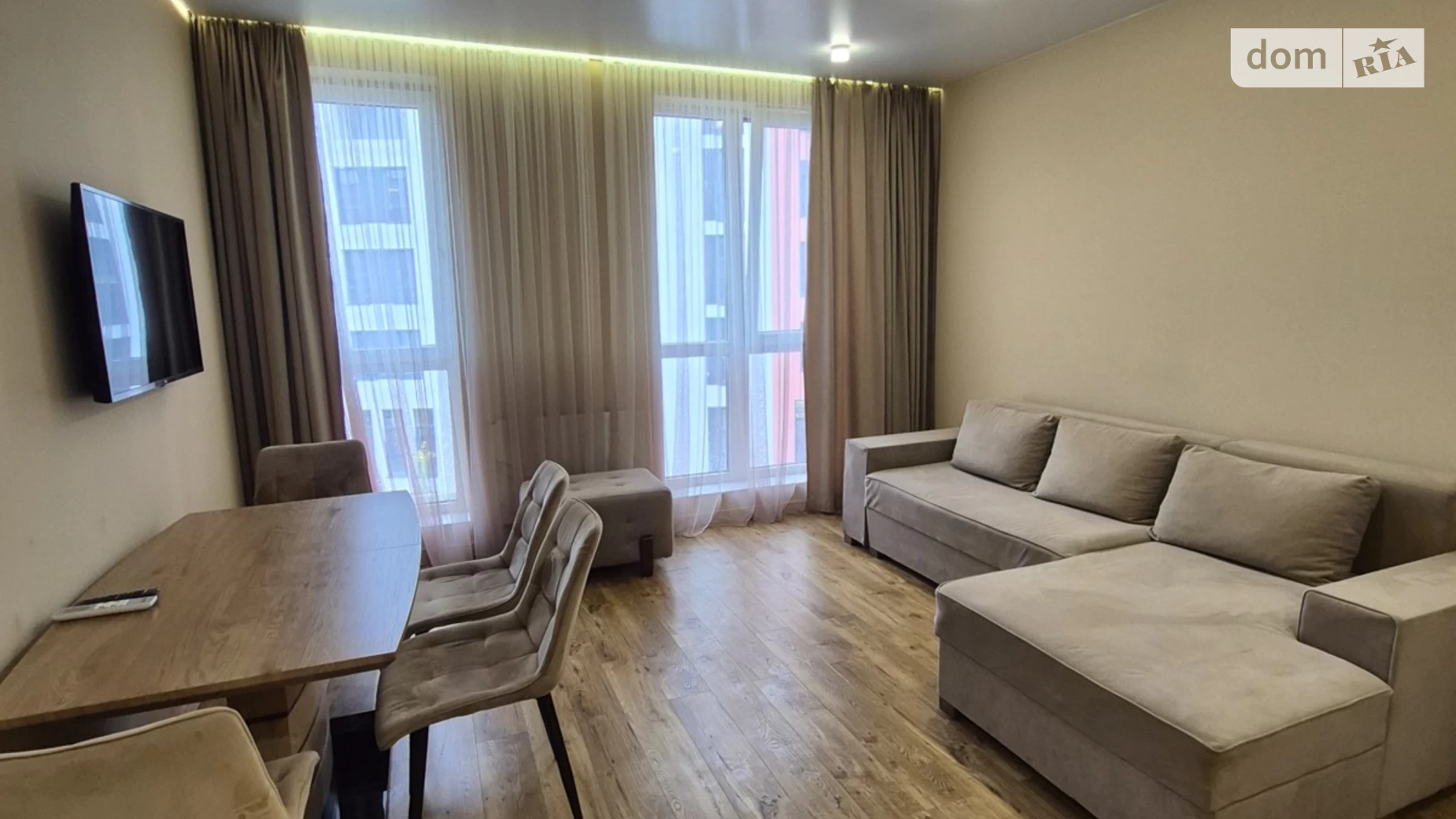 Продається 1-кімнатна квартира 46 кв. м у Минаї, вул. Августина Волошина - фото 2