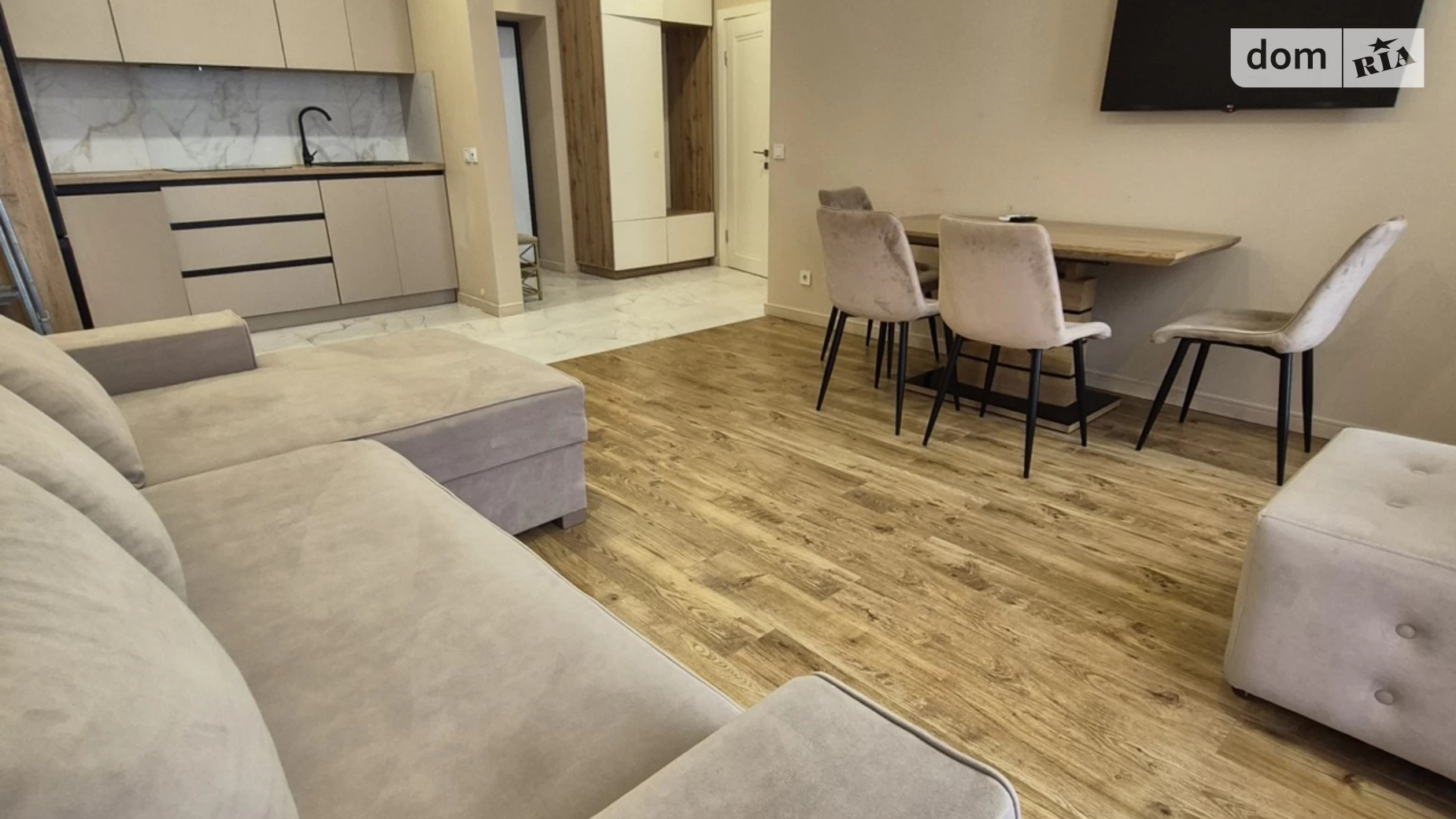 Продається 1-кімнатна квартира 46 кв. м у Минаї, вул. Августина Волошина - фото 4