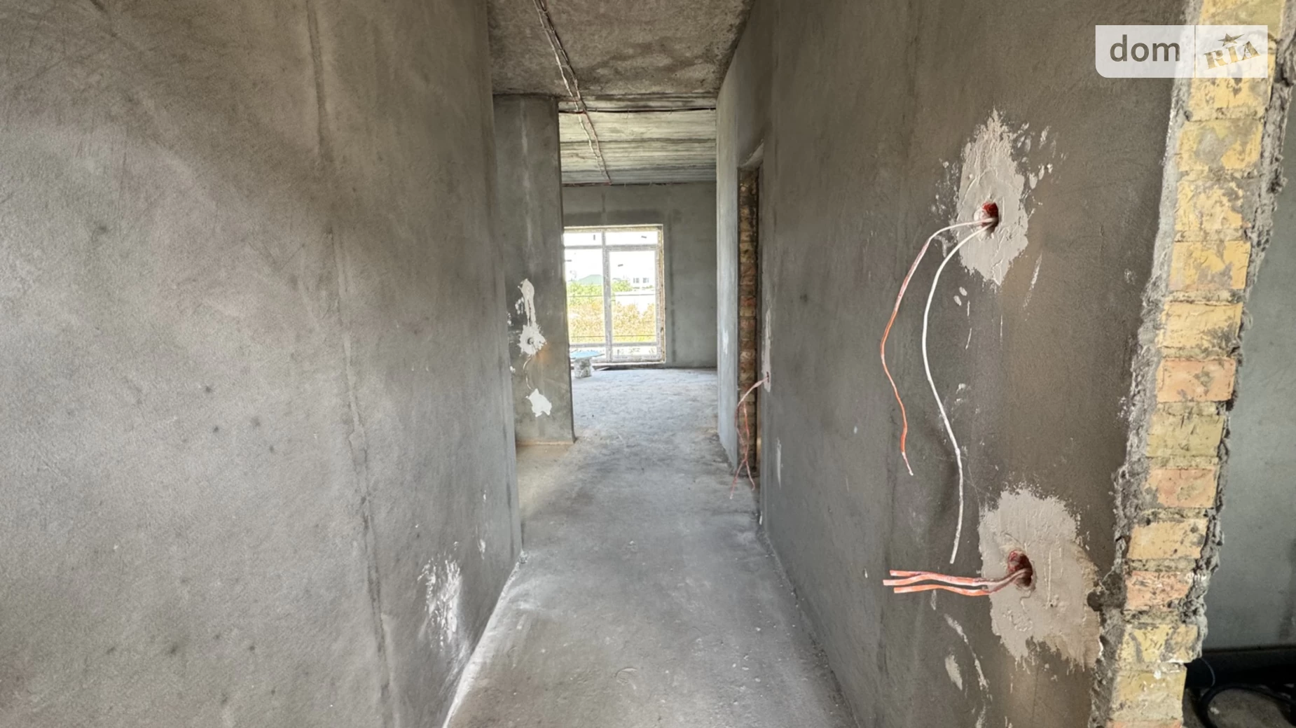 Продается дом на 2 этажа 103 кв. м с садом, цена: 112000 $ - фото 2