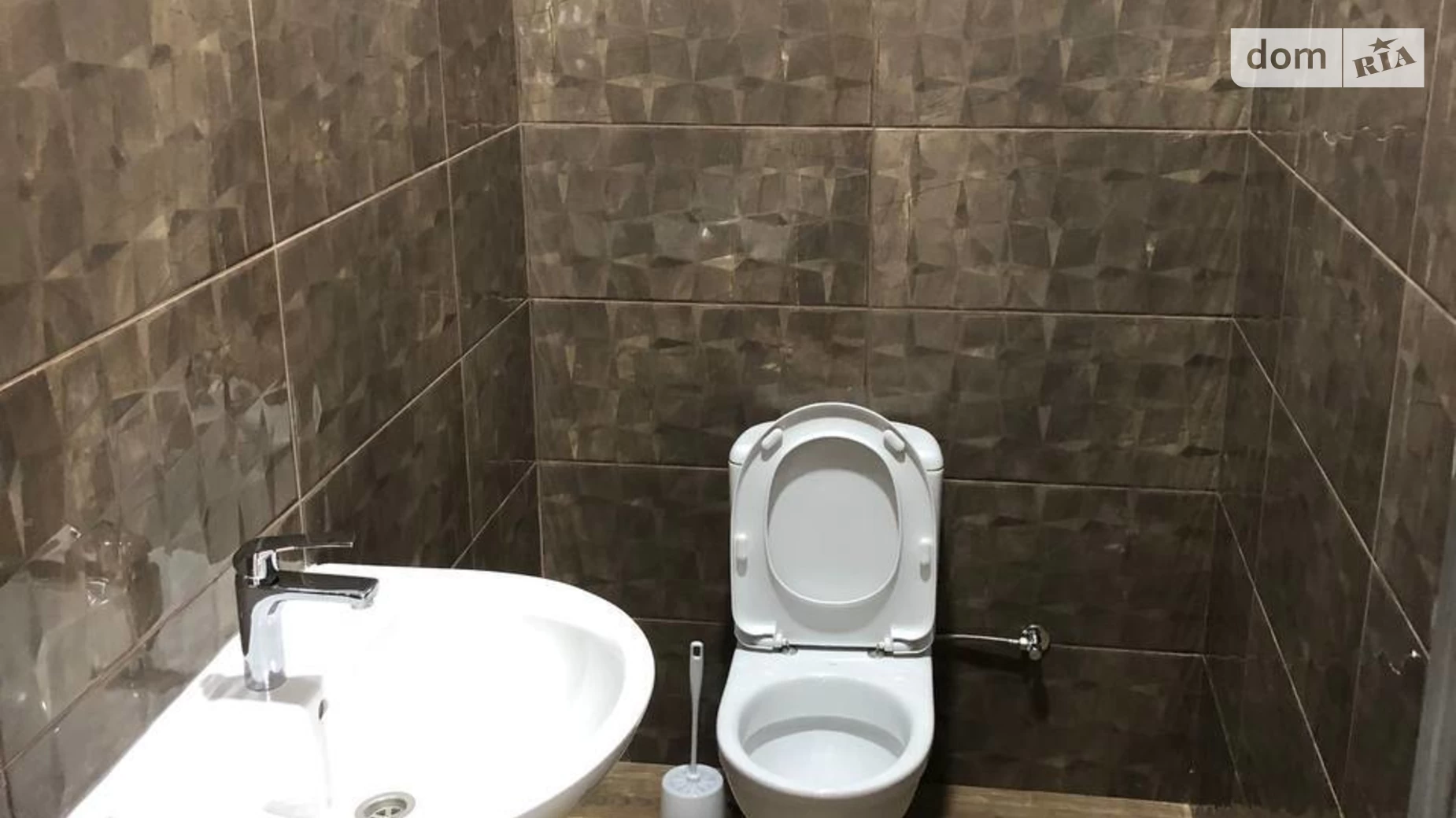 Здається в оренду офіс 62.9 кв. м в бізнес-центрі, цена: 944 $ - фото 5