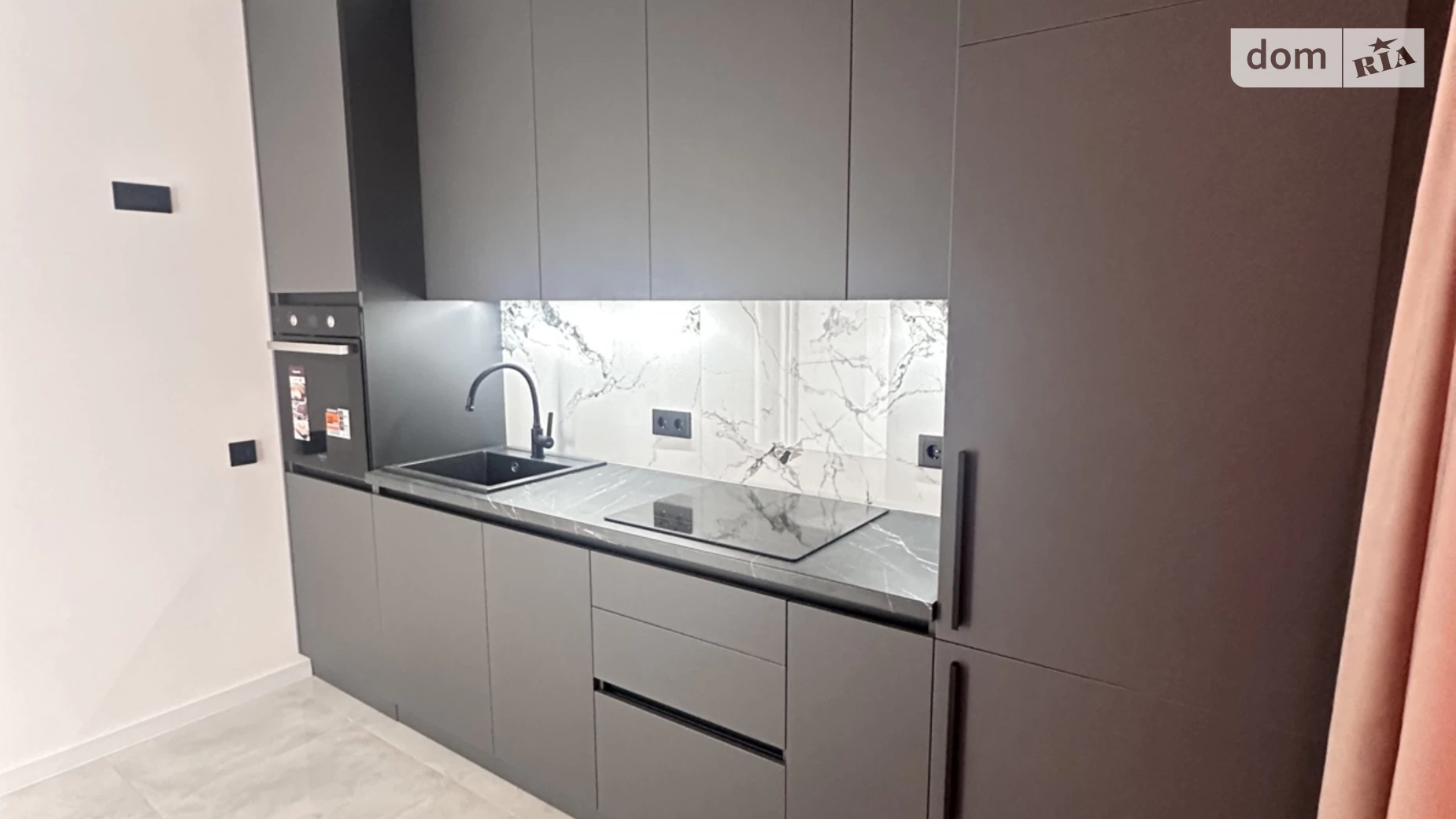 Продается 1-комнатная квартира 37 кв. м в Ровно, ул. Единства(Чебишева), 11 - фото 3