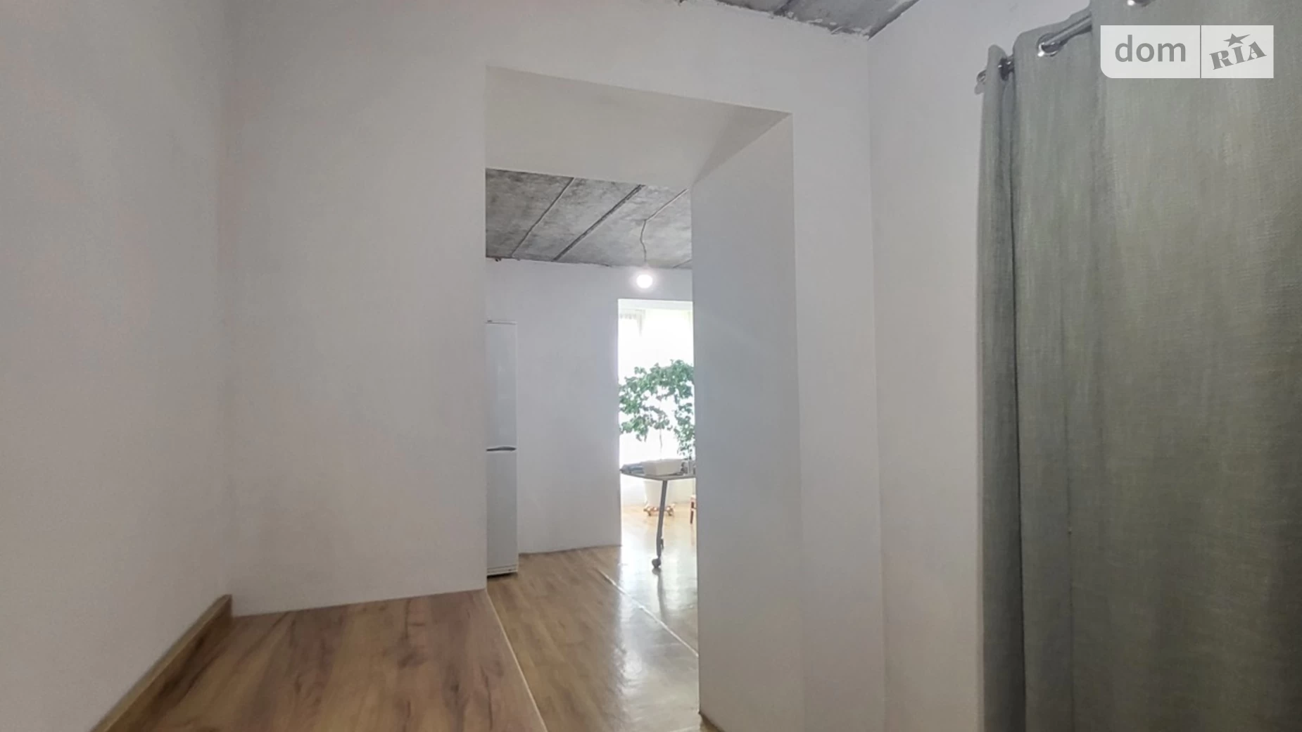 Продается 1-комнатная квартира 41.2 кв. м в, цена: 36400 $ - фото 4