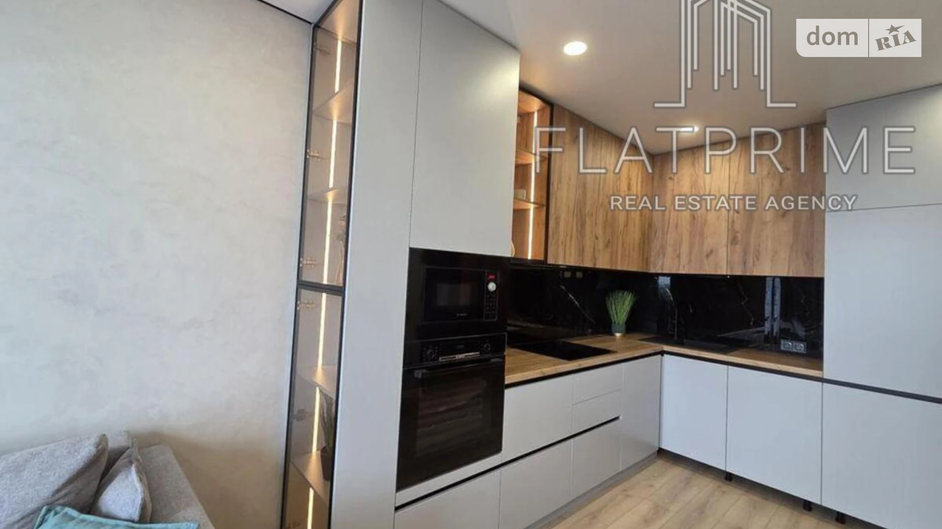 Продается 1-комнатная квартира 43 кв. м в Киеве, ул. Семьи Кристеров, 14Б - фото 2