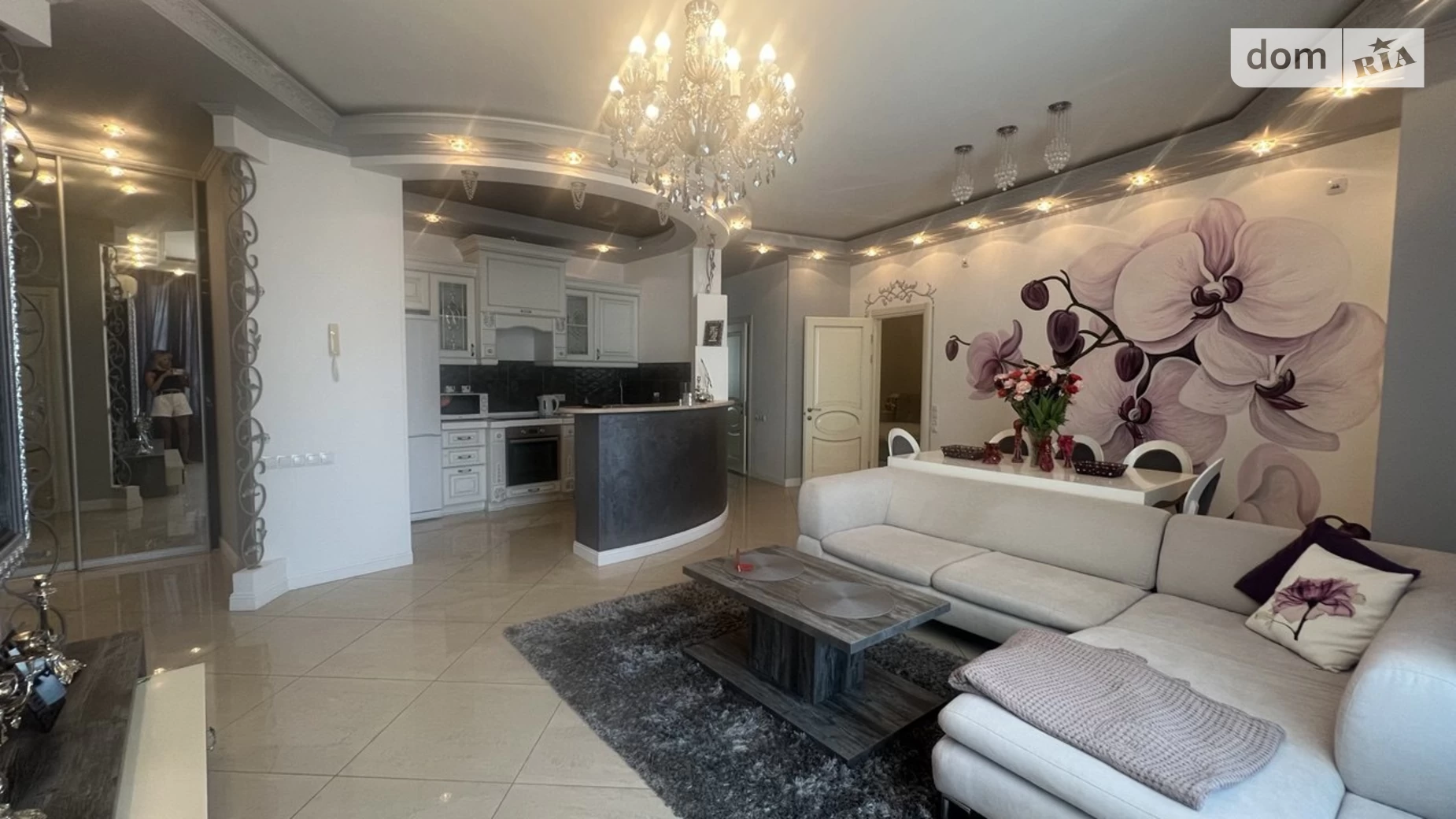 Продається 1-кімнатна квартира 90.4 кв. м у Одесі, вул. Літературна, 1А - фото 4