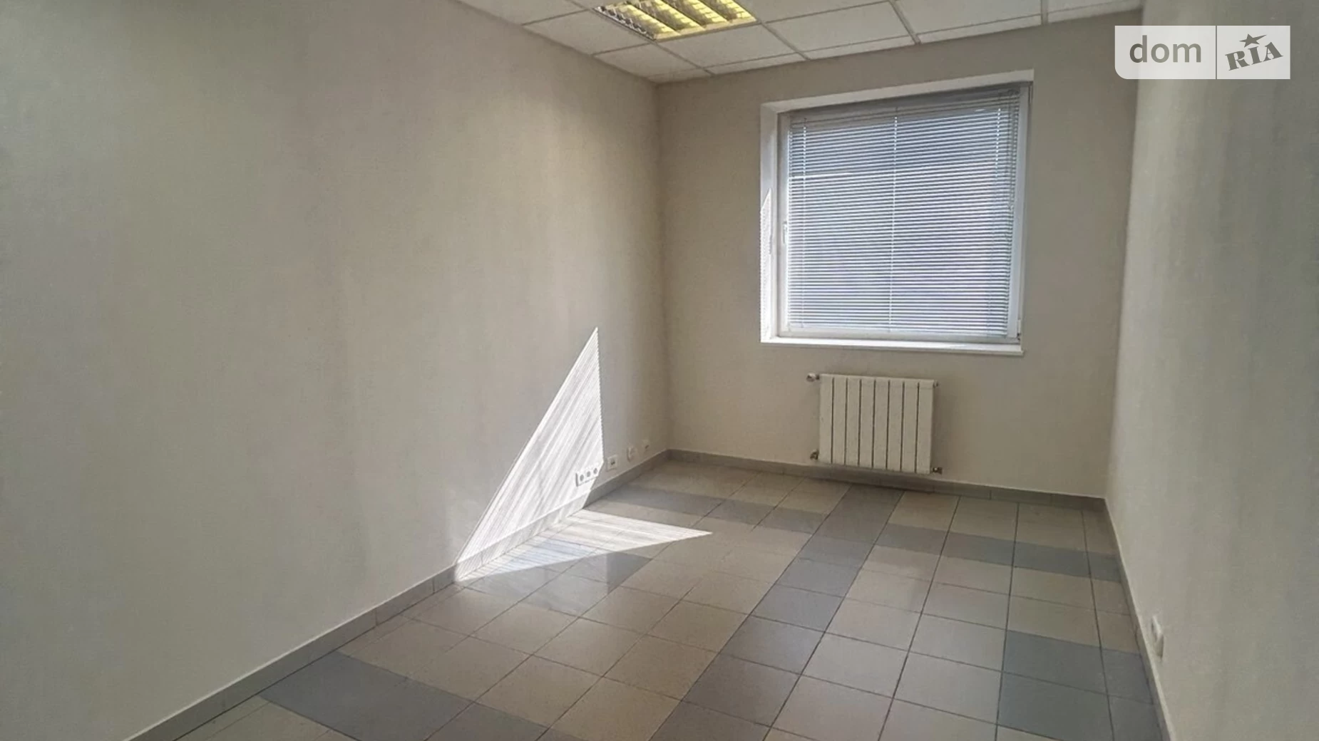 Сдается в аренду офис 142.9 кв. м в бизнес-центре, цена: 42870 грн - фото 4