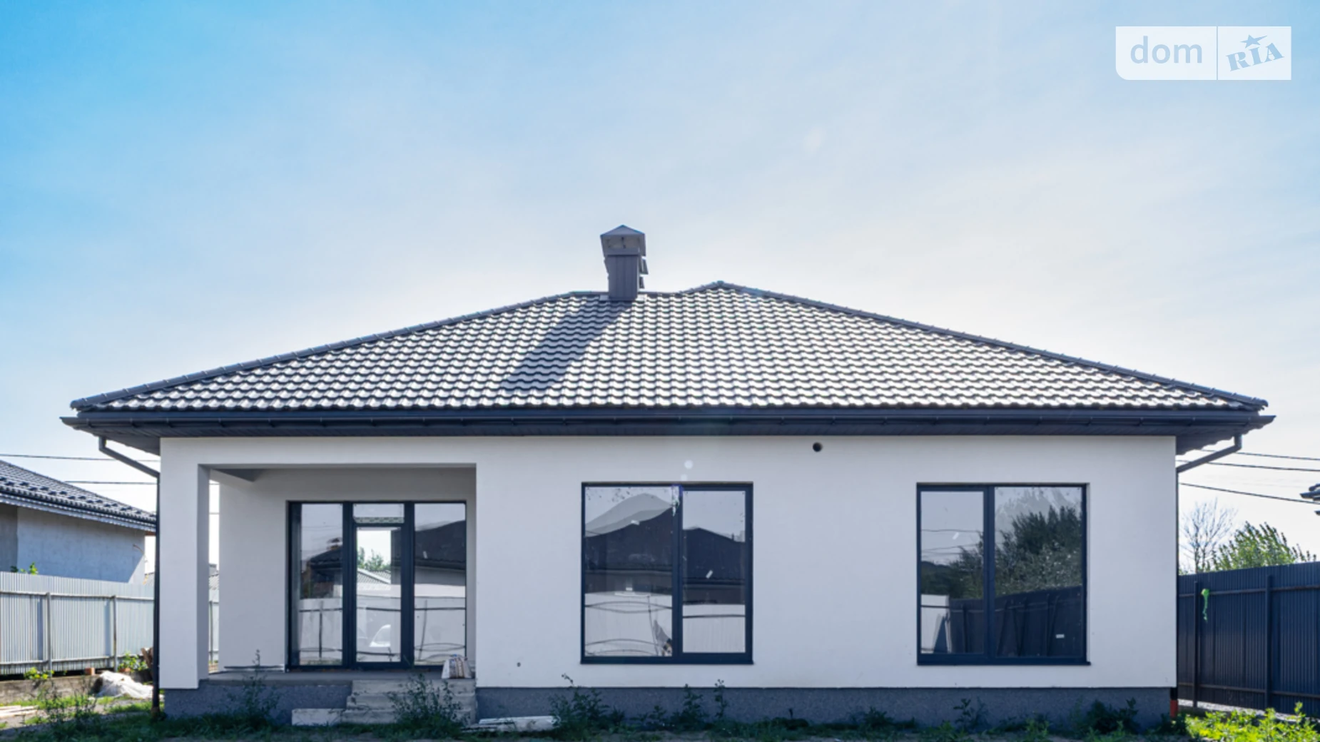 Продается одноэтажный дом 145 кв. м с камином, цена: 138000 $ - фото 2