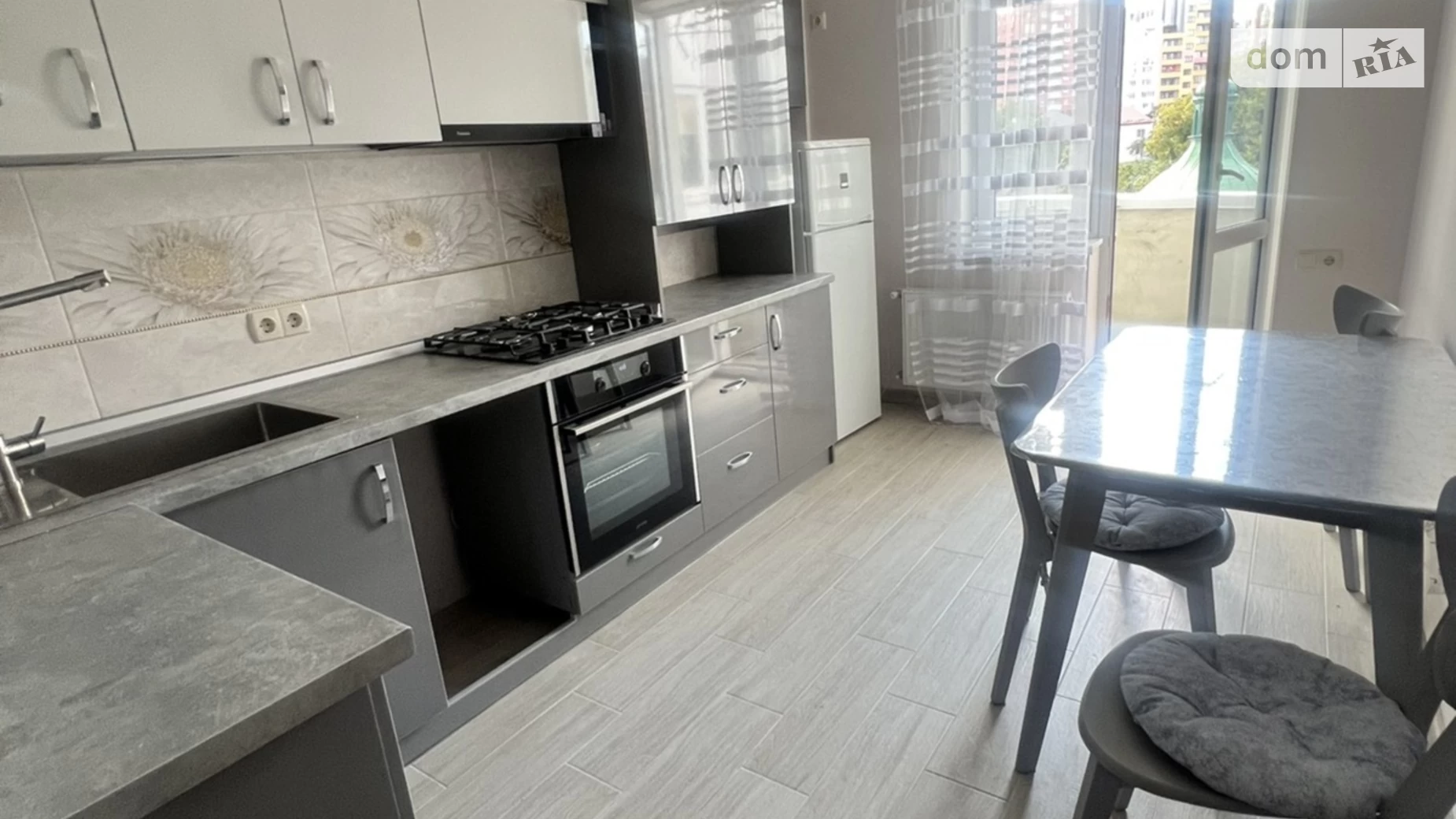 Продается 2-комнатная квартира 62.3 кв. м в Львове, ул. Замарстиновская - фото 2