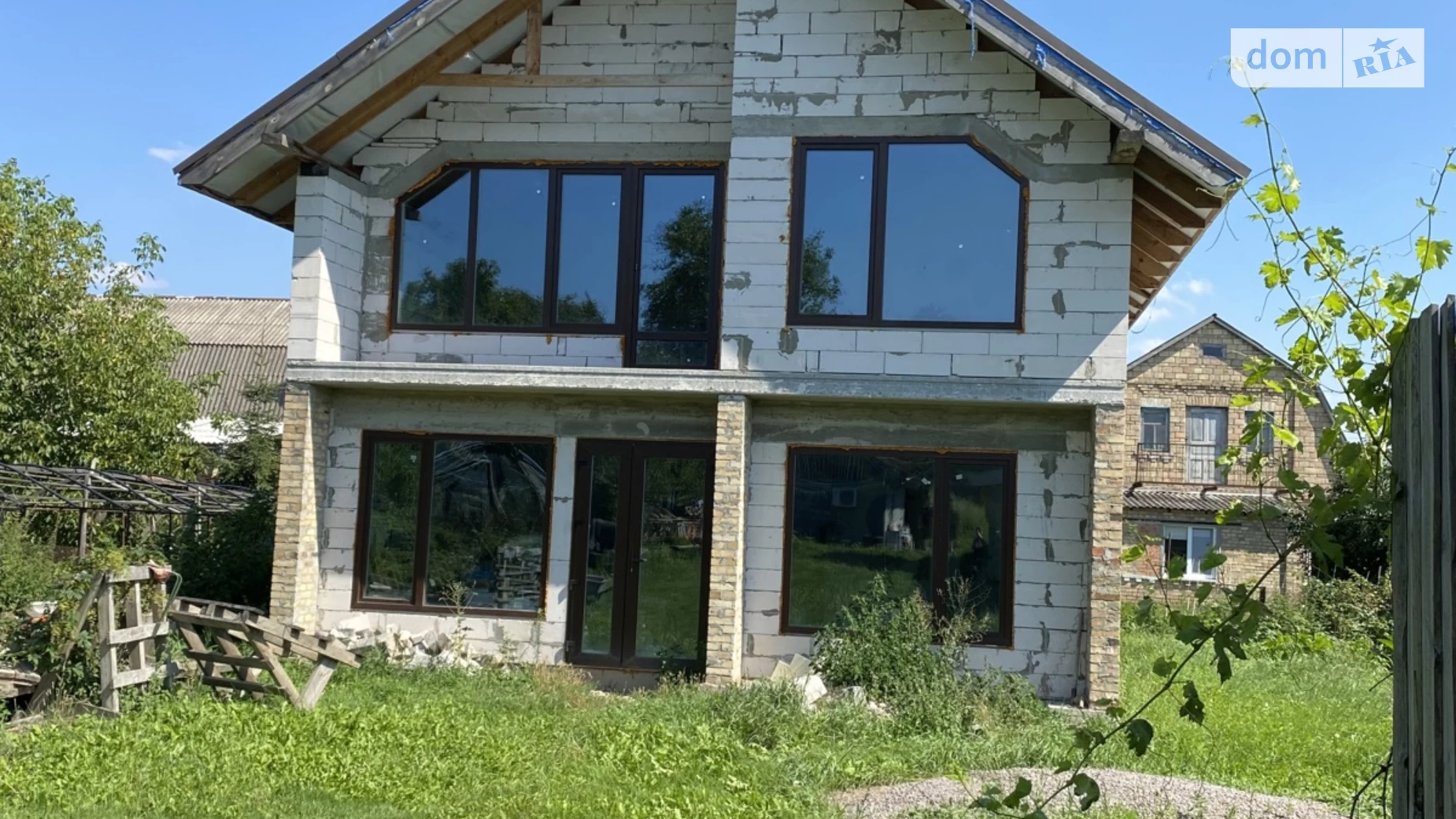 Продается дом на 2 этажа 145 кв. м с мансардой, цена: 70000 $ - фото 2