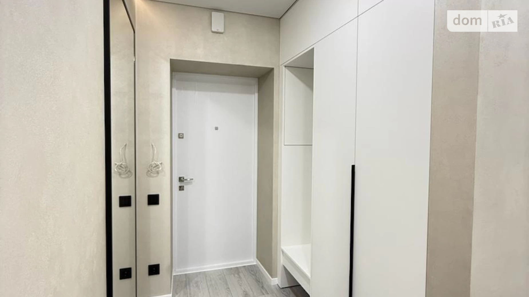Продается 1-комнатная квартира 47 кв. м в Ровно, ул. Елены Телиги, 20 - фото 2