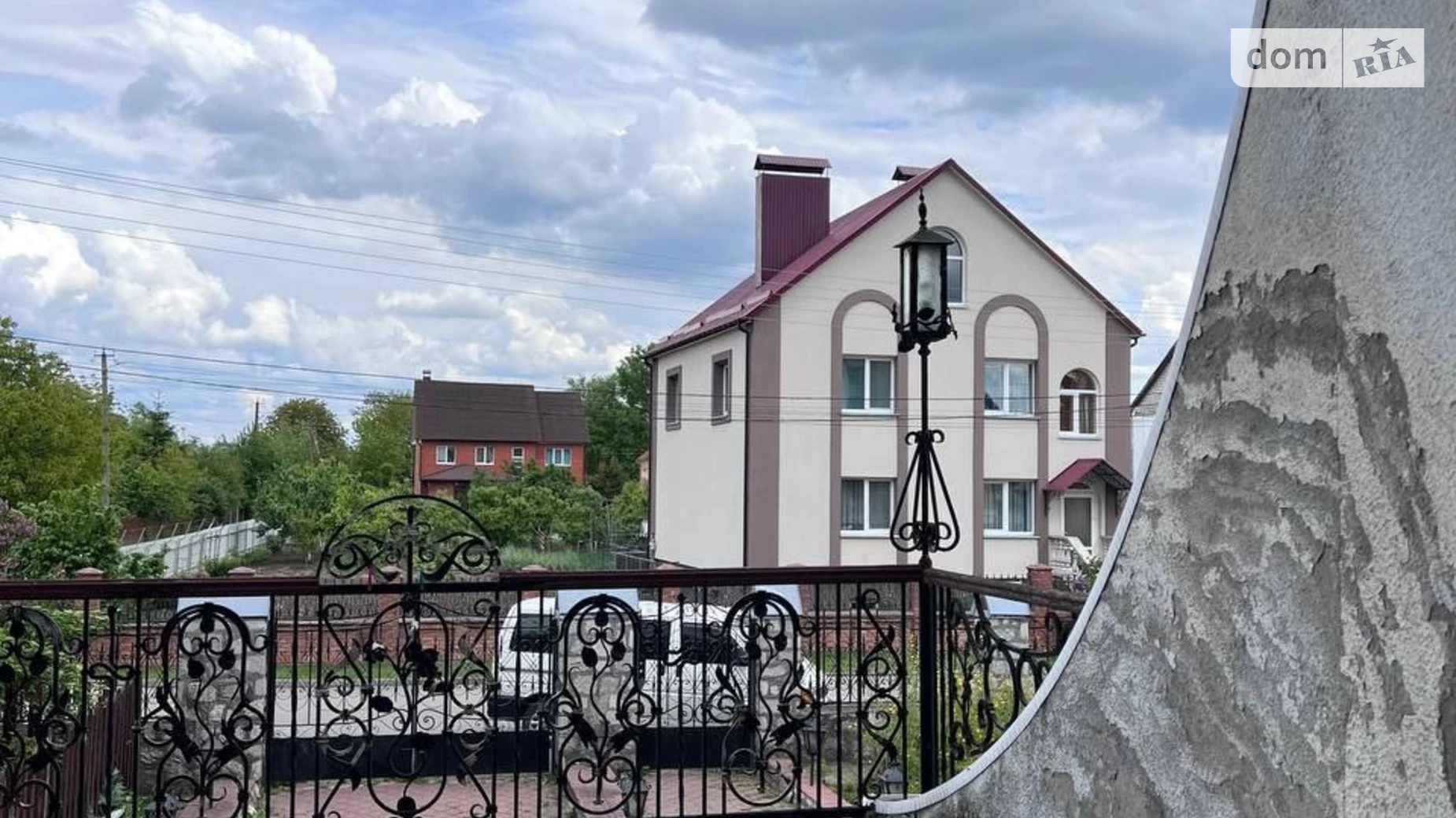 Продается дом на 2 этажа 318 кв. м с беседкой, цена: 150000 $ - фото 5