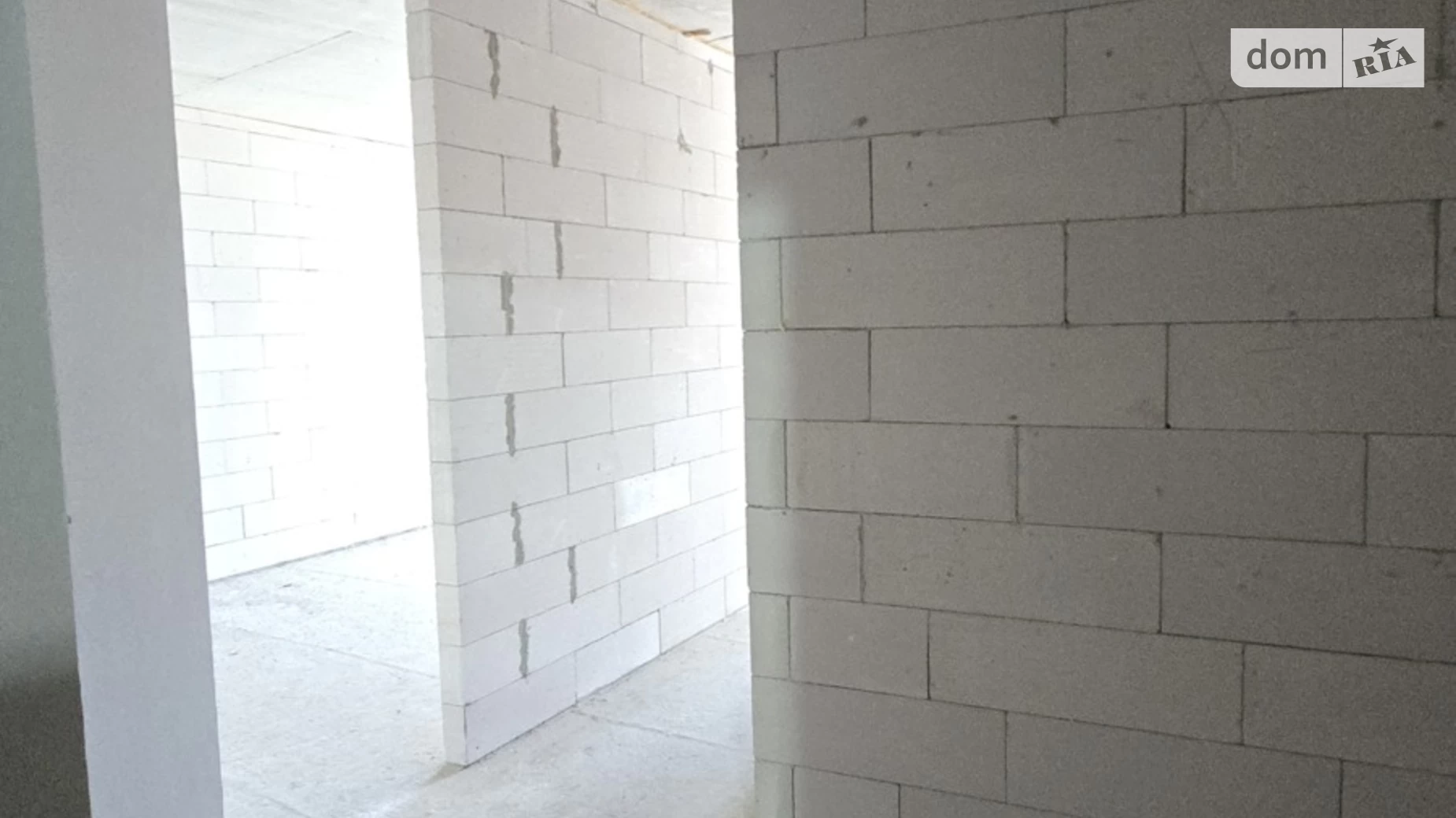 Продается 1-комнатная квартира 47 кв. м в Ивано-Франковске, ул. Юліана Пелеша(Крайковского), 3 корпус 2 - фото 2