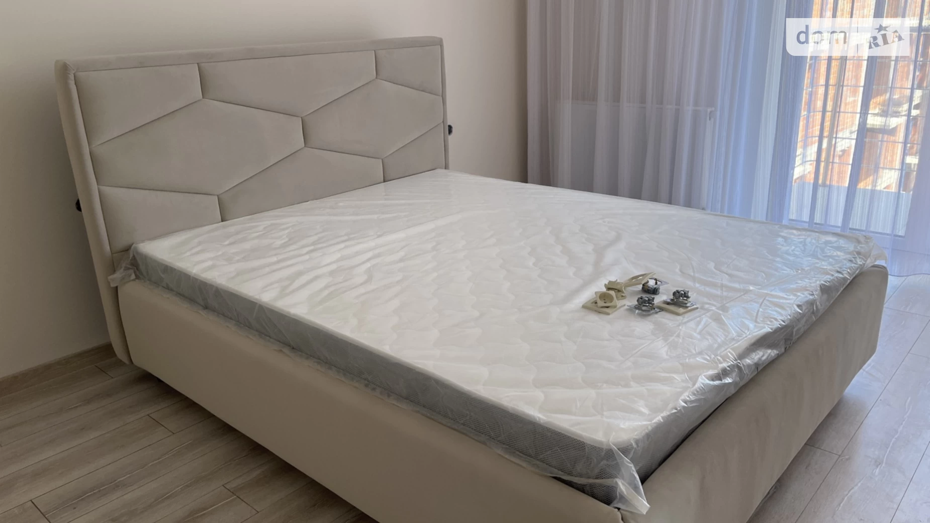 Продается 1-комнатная квартира 32 кв. м в Ужгороде, ул. Богомольца, 17Б - фото 2