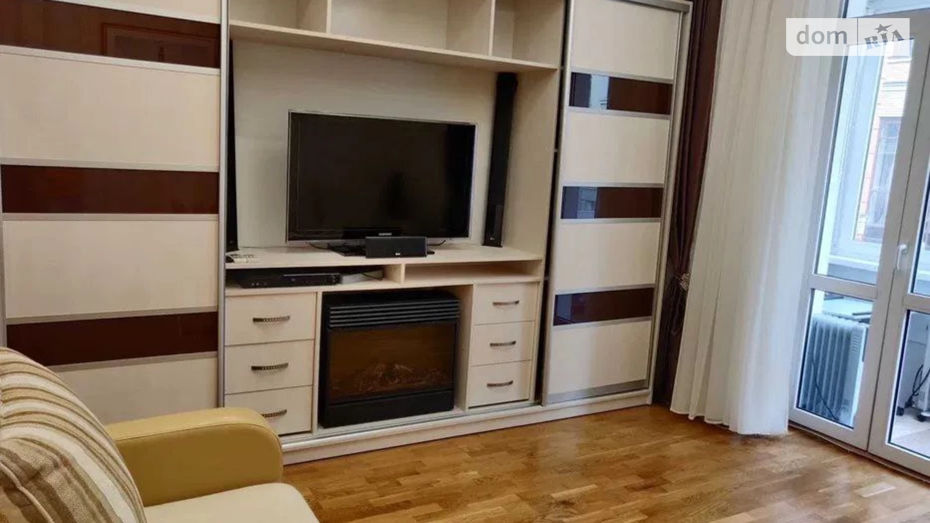 Продается 2-комнатная квартира 50 кв. м в Киеве, ул. Панаса Мирного, 1 - фото 2