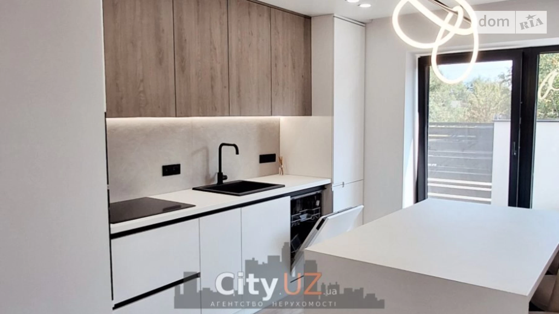 Продается дом на 2 этажа 150 кв. м с гаражом, цена: 139900 € - фото 3