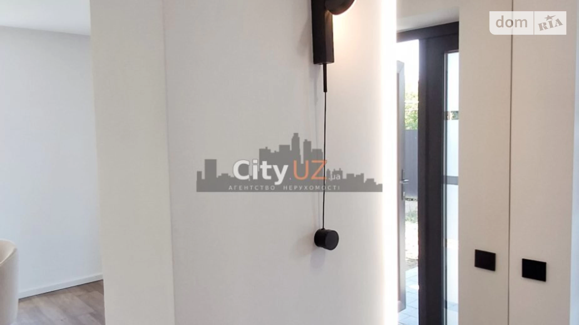 Продается дом на 2 этажа 150 кв. м с гаражом, цена: 139900 € - фото 2