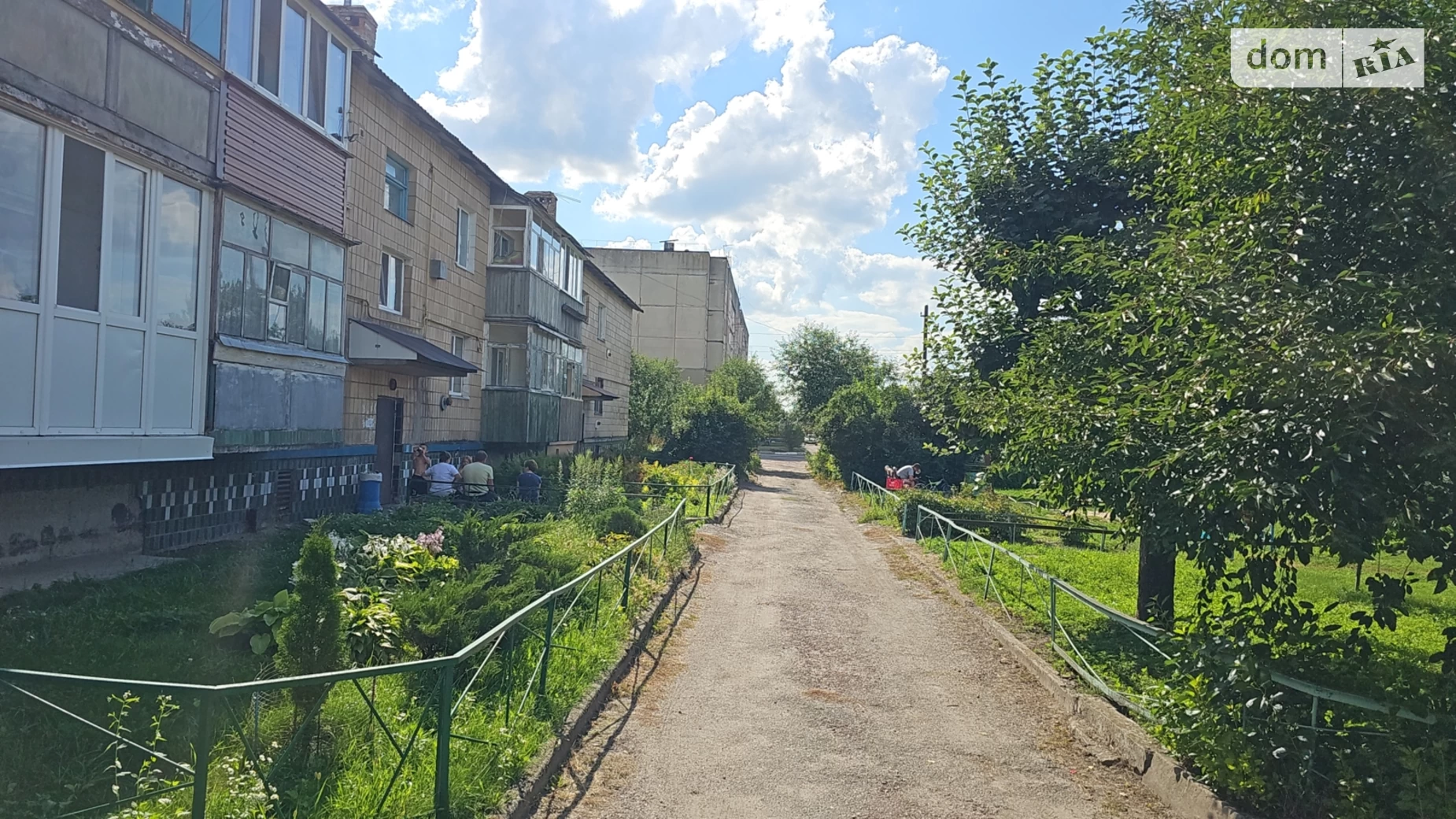 Продается 2-комнатная квартира 66.9 кв. м в, цена: 36800 $ - фото 2
