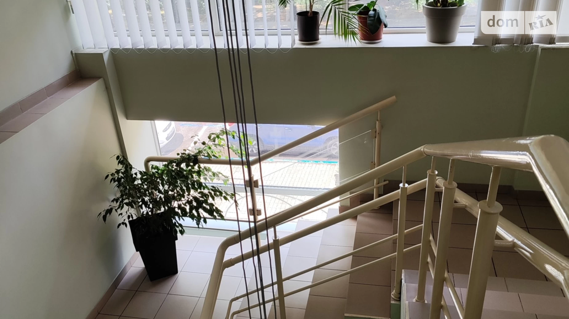Продается офис 380 кв. м в бизнес-центре, цена: 500000 $ - фото 2